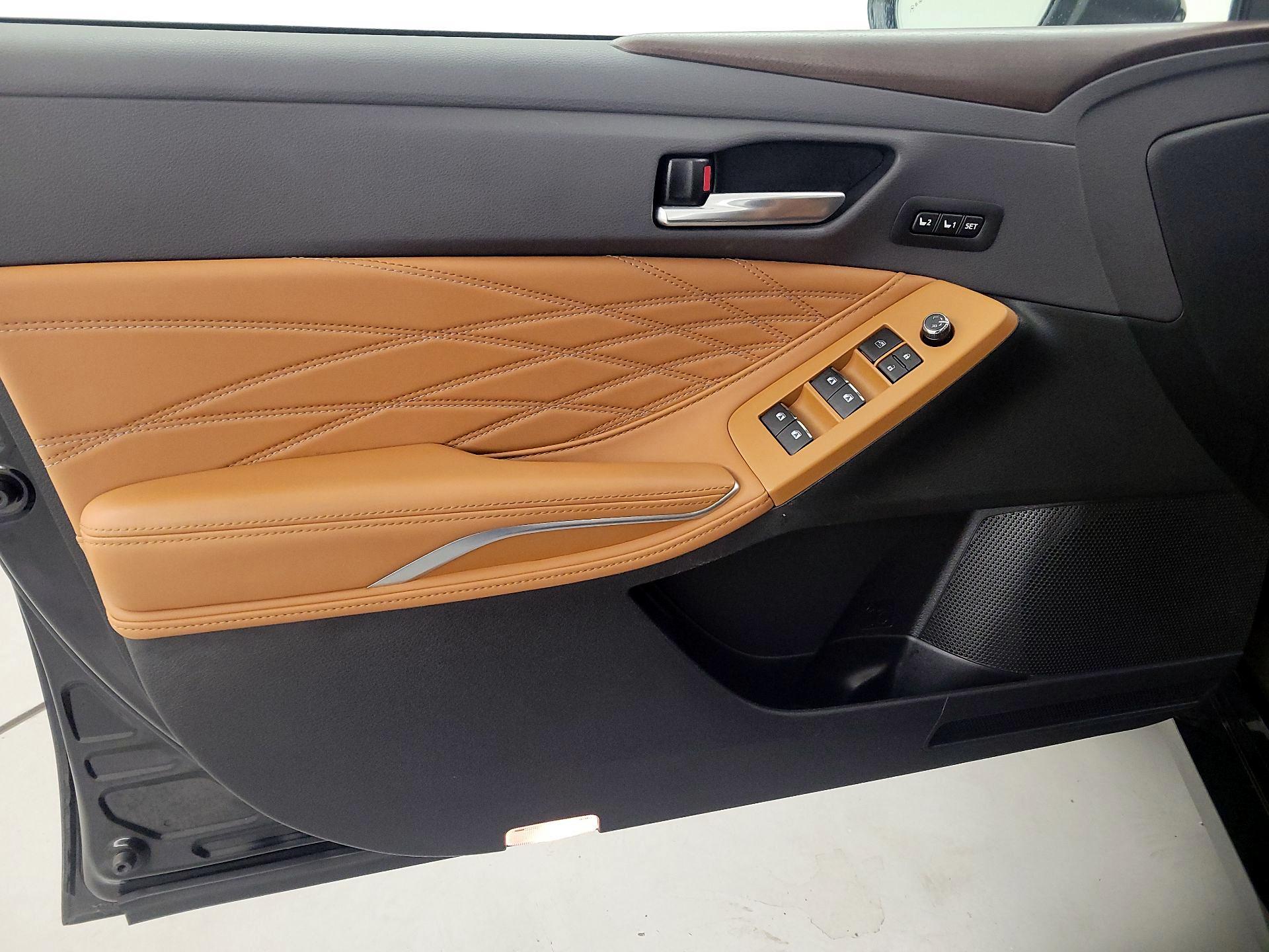 Thumbnail: 2022 Toyota Avalon - 12