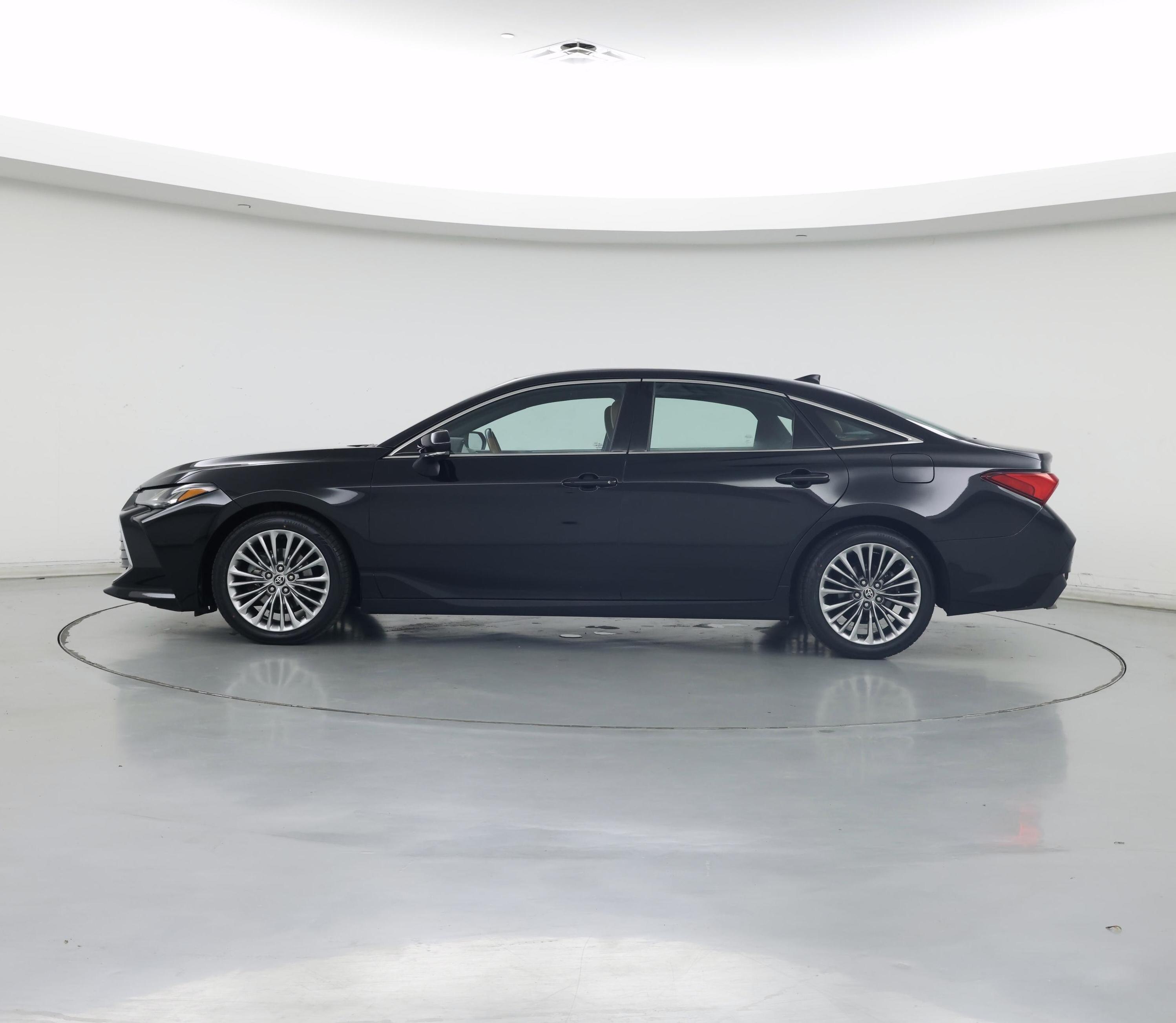 Thumbnail: 2022 Toyota Avalon - 3