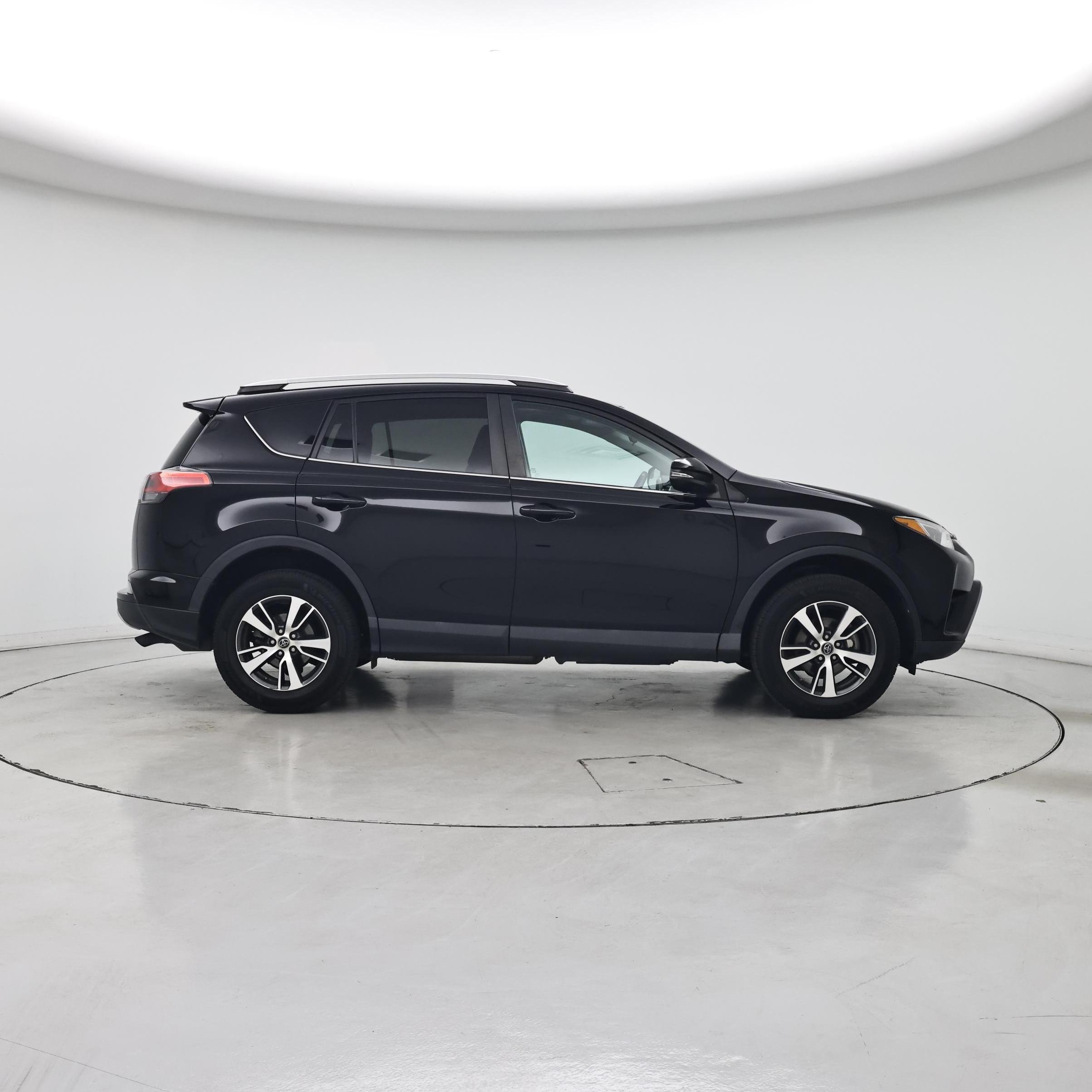 Thumbnail: 2016 Toyota RAV4 - 7