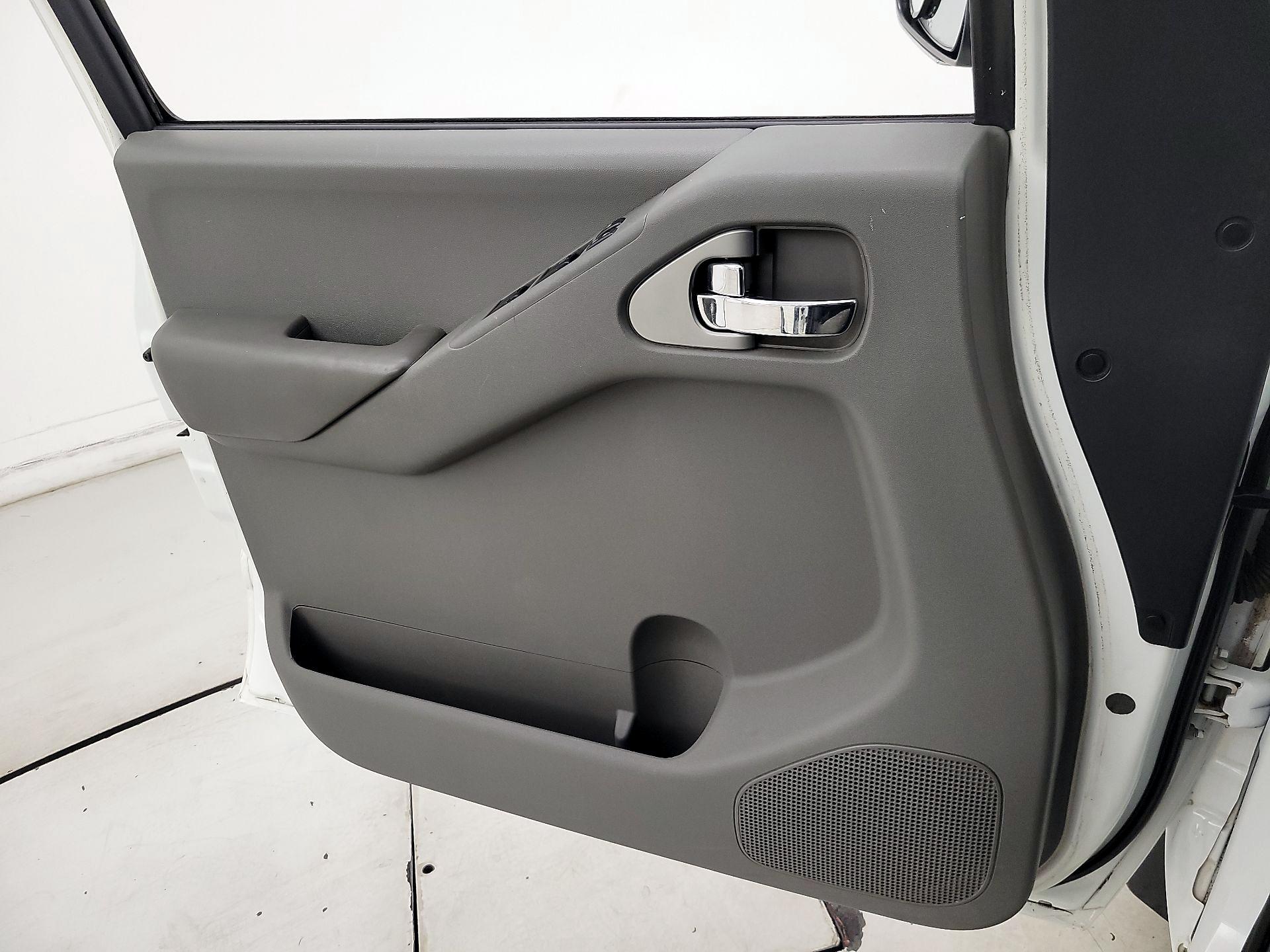 Thumbnail: 2014 Nissan Frontier - 12