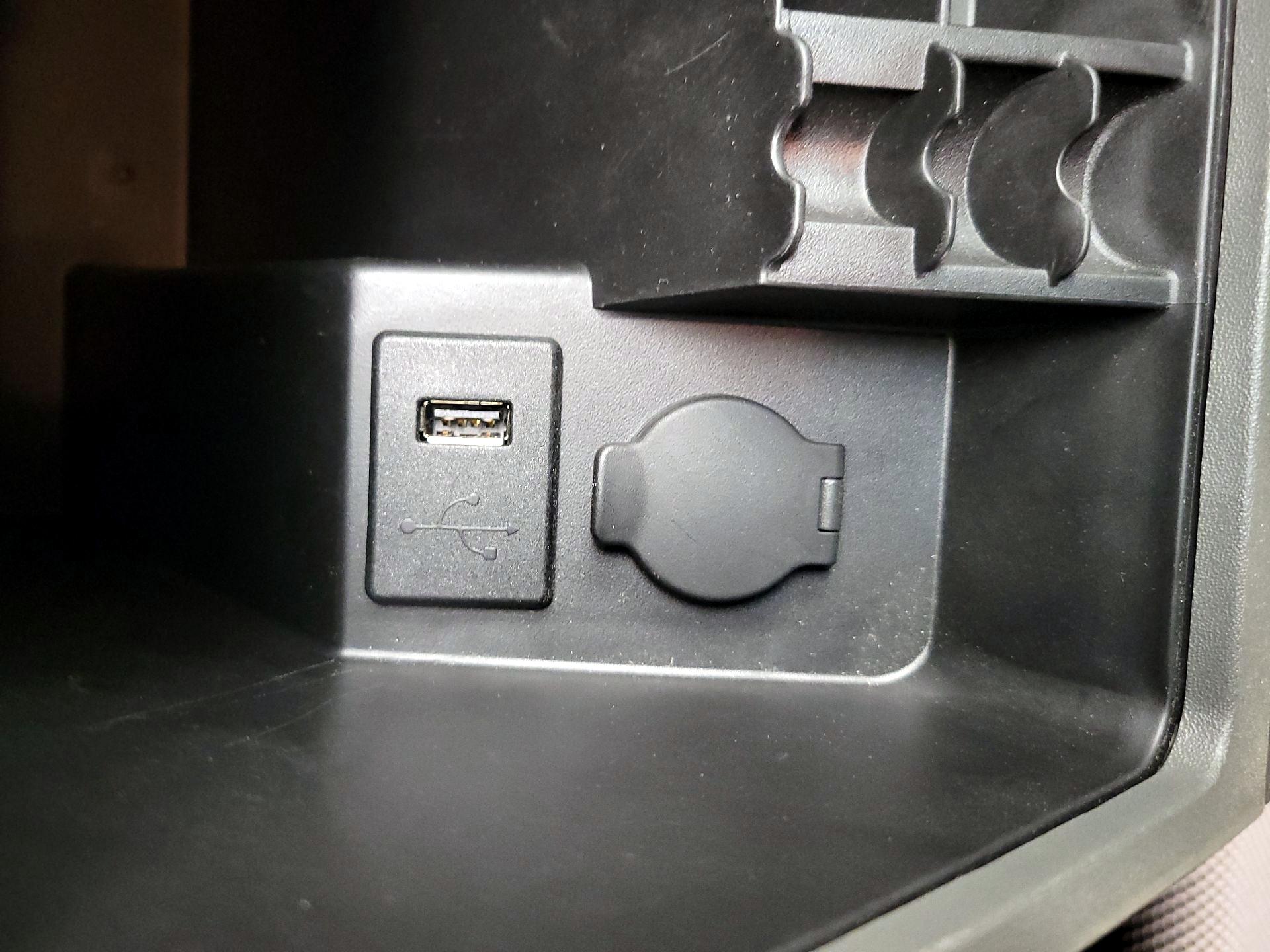 Thumbnail: 2014 Nissan Frontier - 18