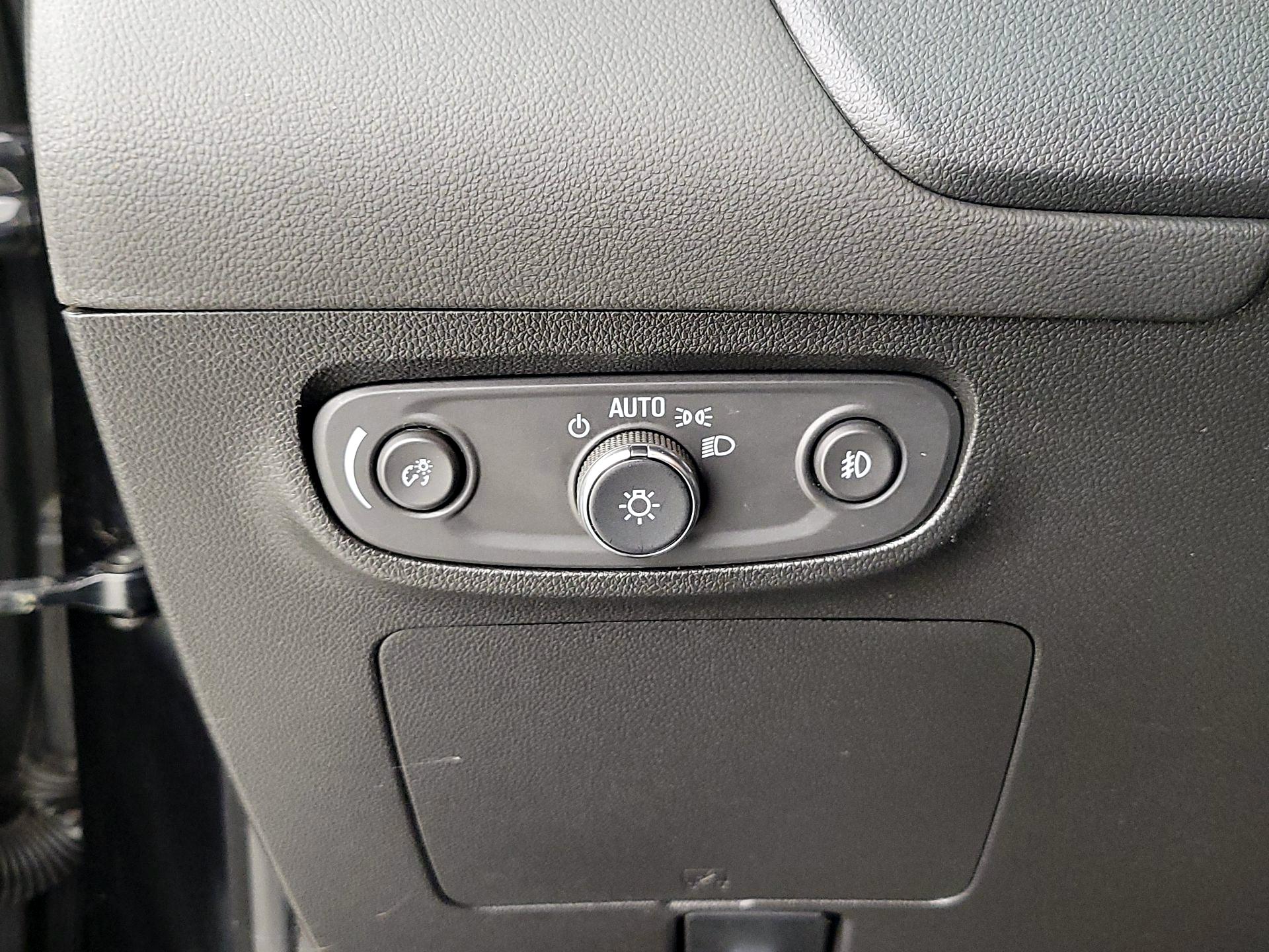 Thumbnail: 2022 Buick Encore GX - 13