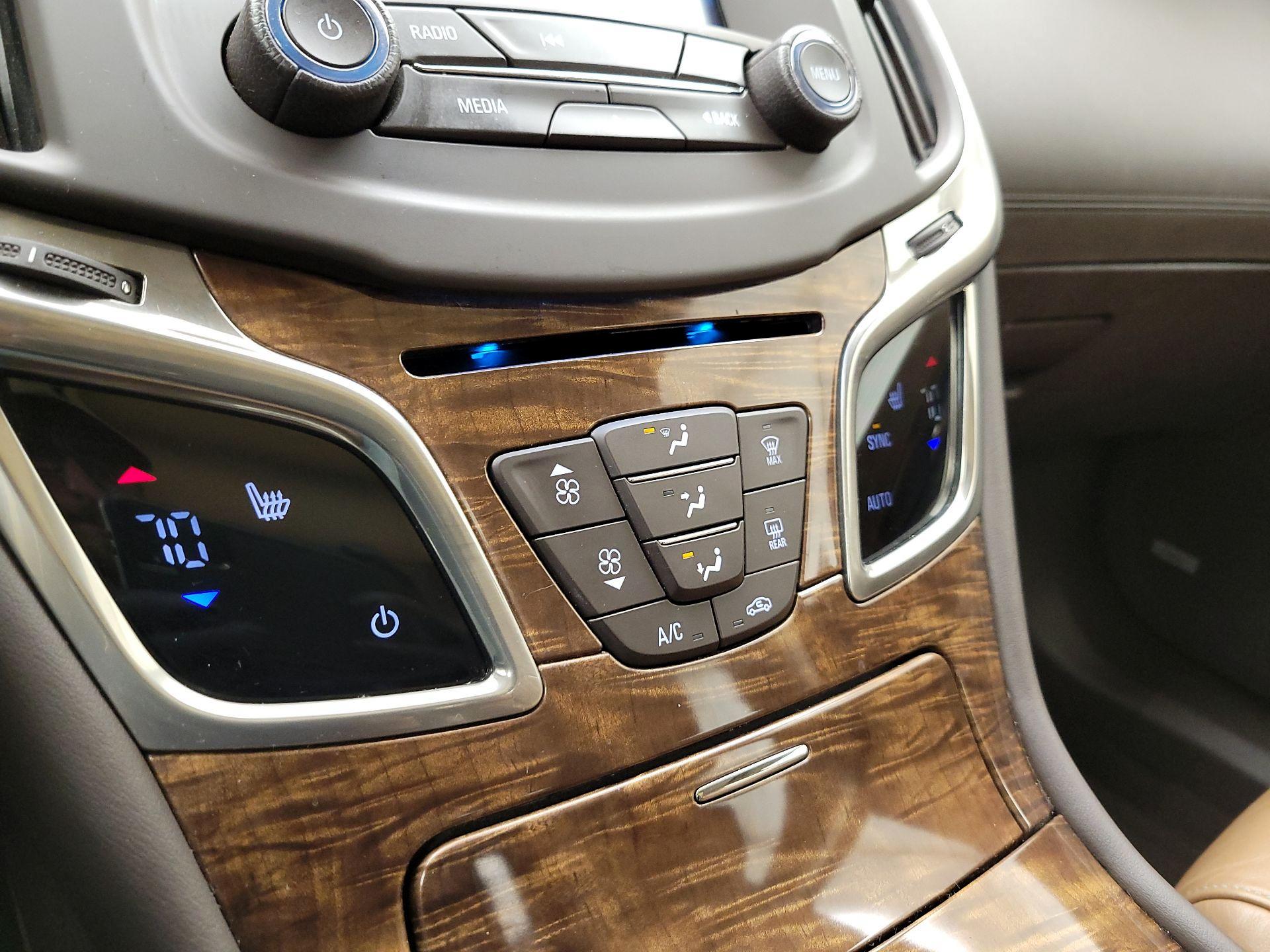 Thumbnail: 2014 Buick LaCrosse - 17