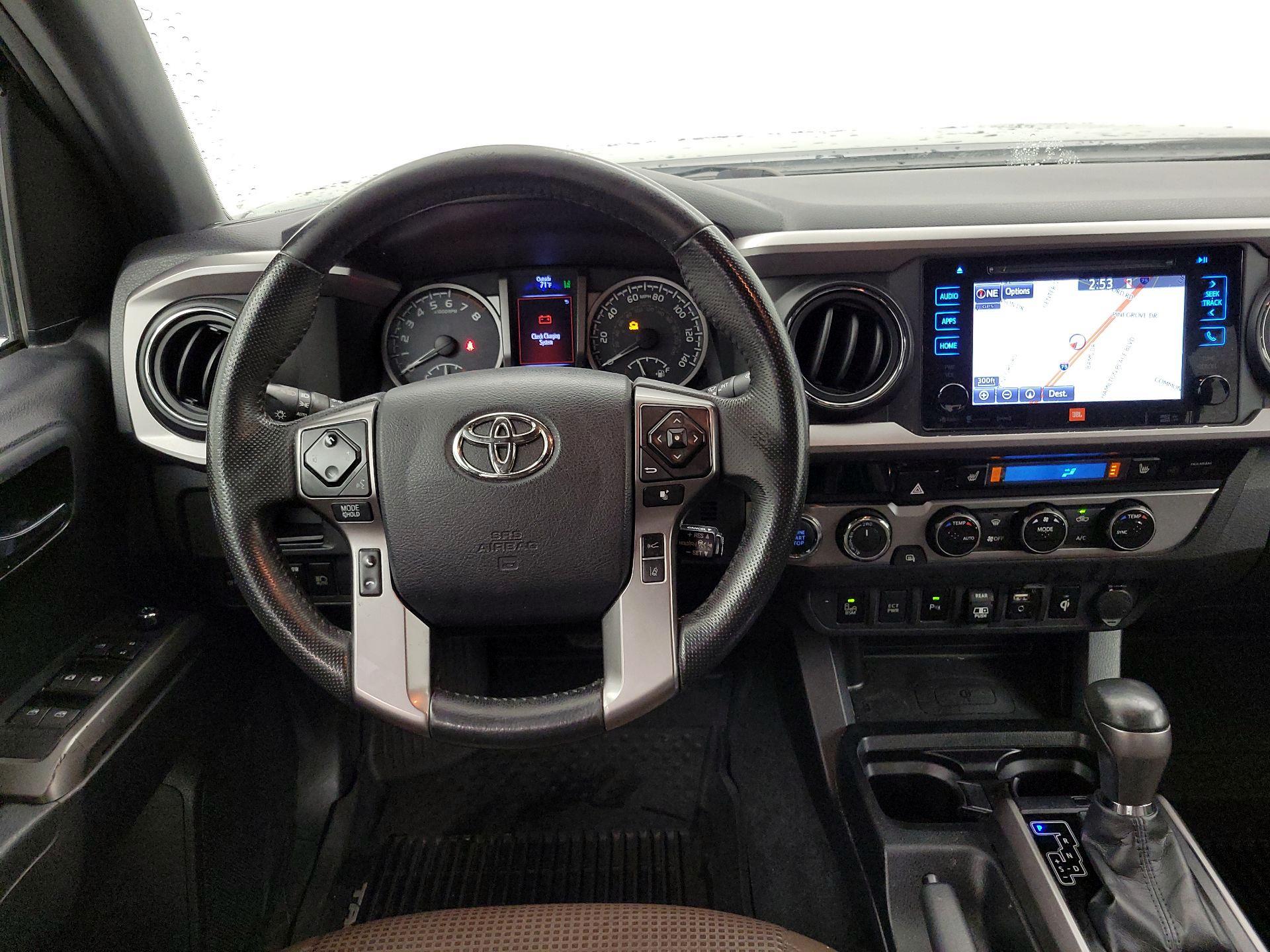 Thumbnail: 2018 Toyota Tacoma - 10