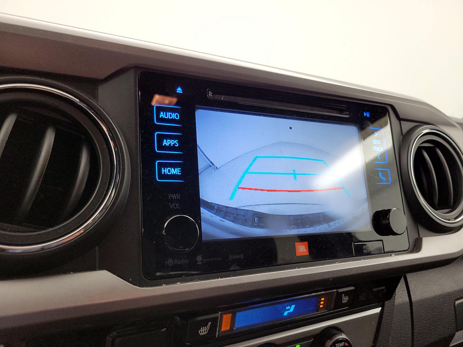 Thumbnail: 2018 Toyota Tacoma - 15