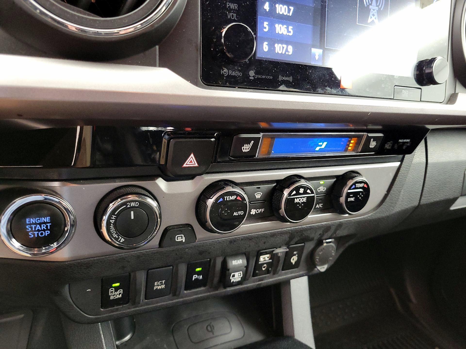 Thumbnail: 2018 Toyota Tacoma - 17