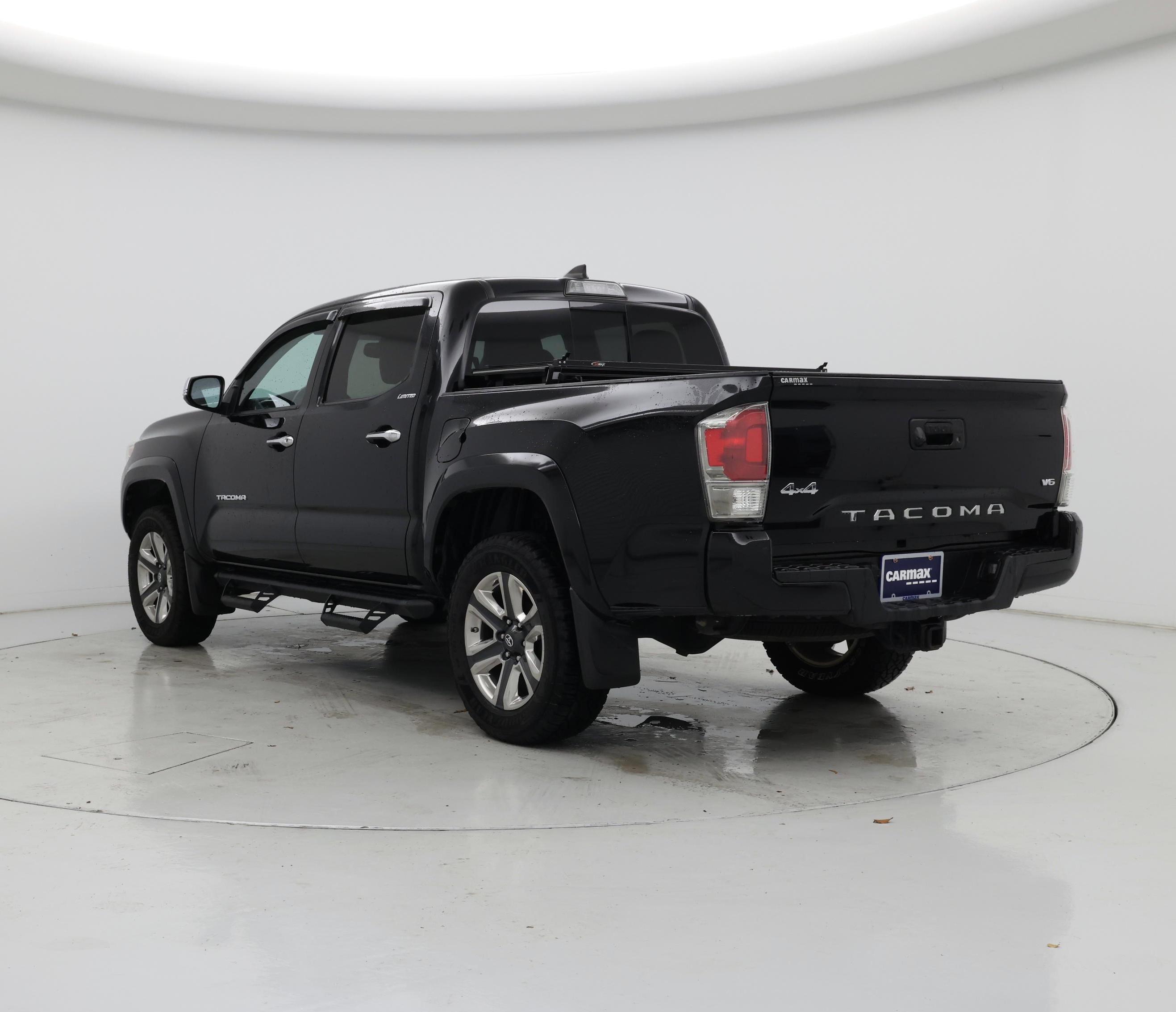 Thumbnail: 2018 Toyota Tacoma - 2