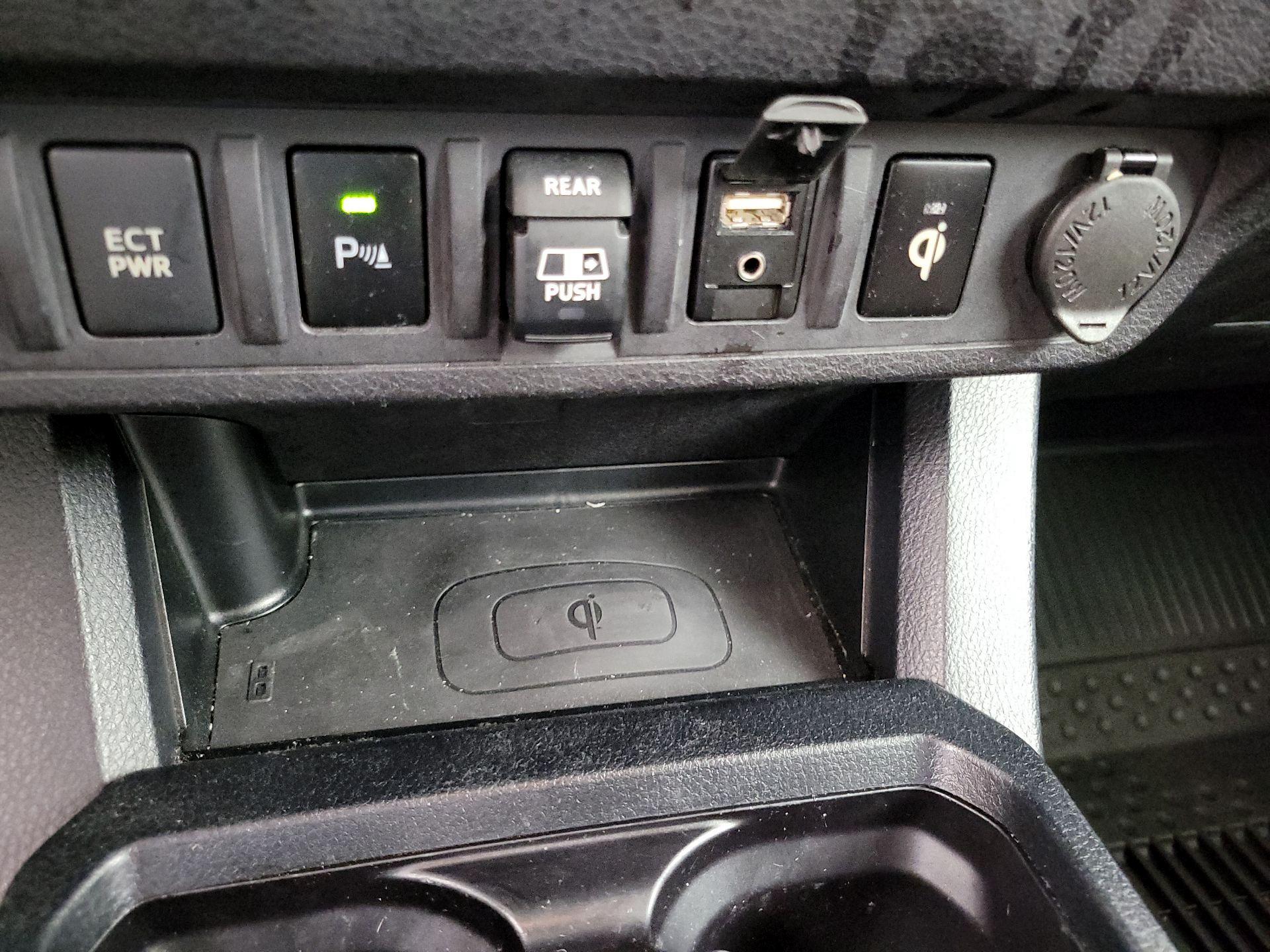 Thumbnail: 2018 Toyota Tacoma - 19