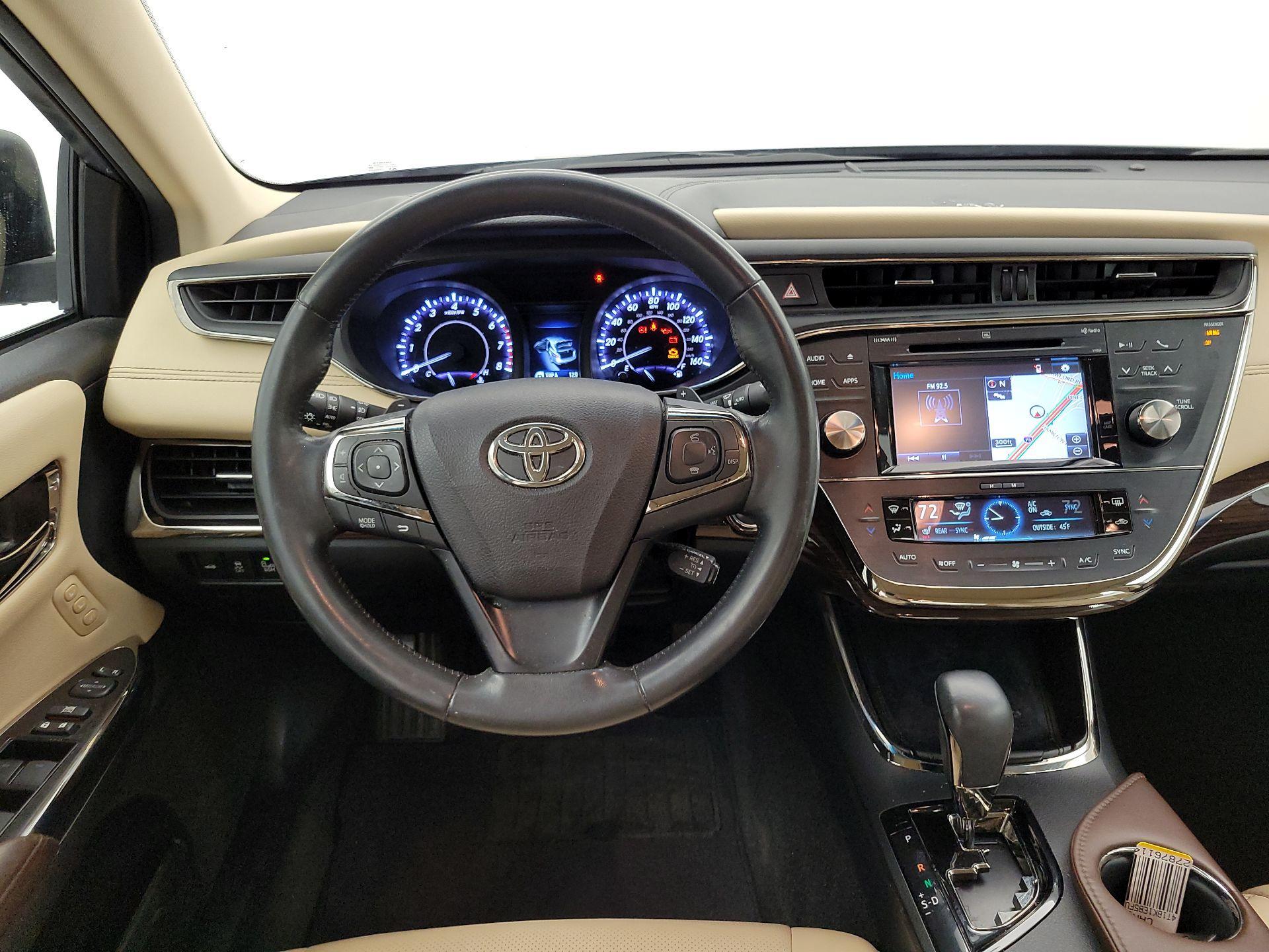 Thumbnail: 2015 Toyota Avalon - 10