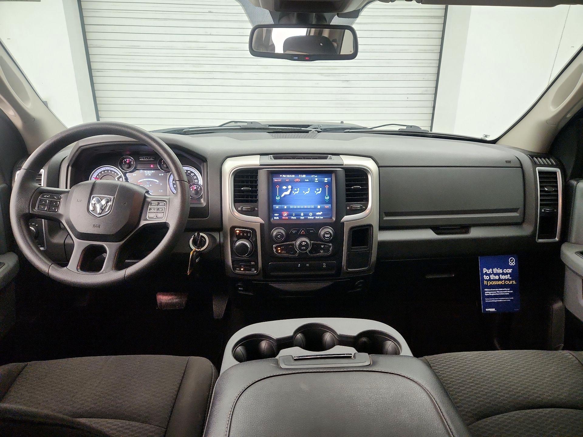 Thumbnail: 2020 RAM 1500 Classic - 9