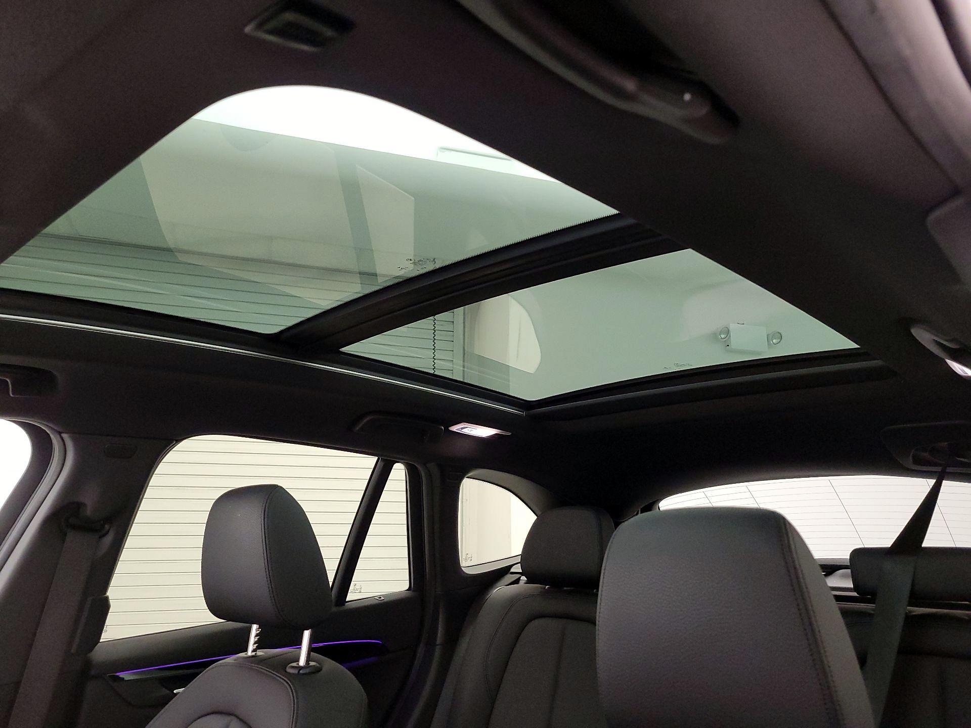 Thumbnail: 2020 BMW X1 - 20