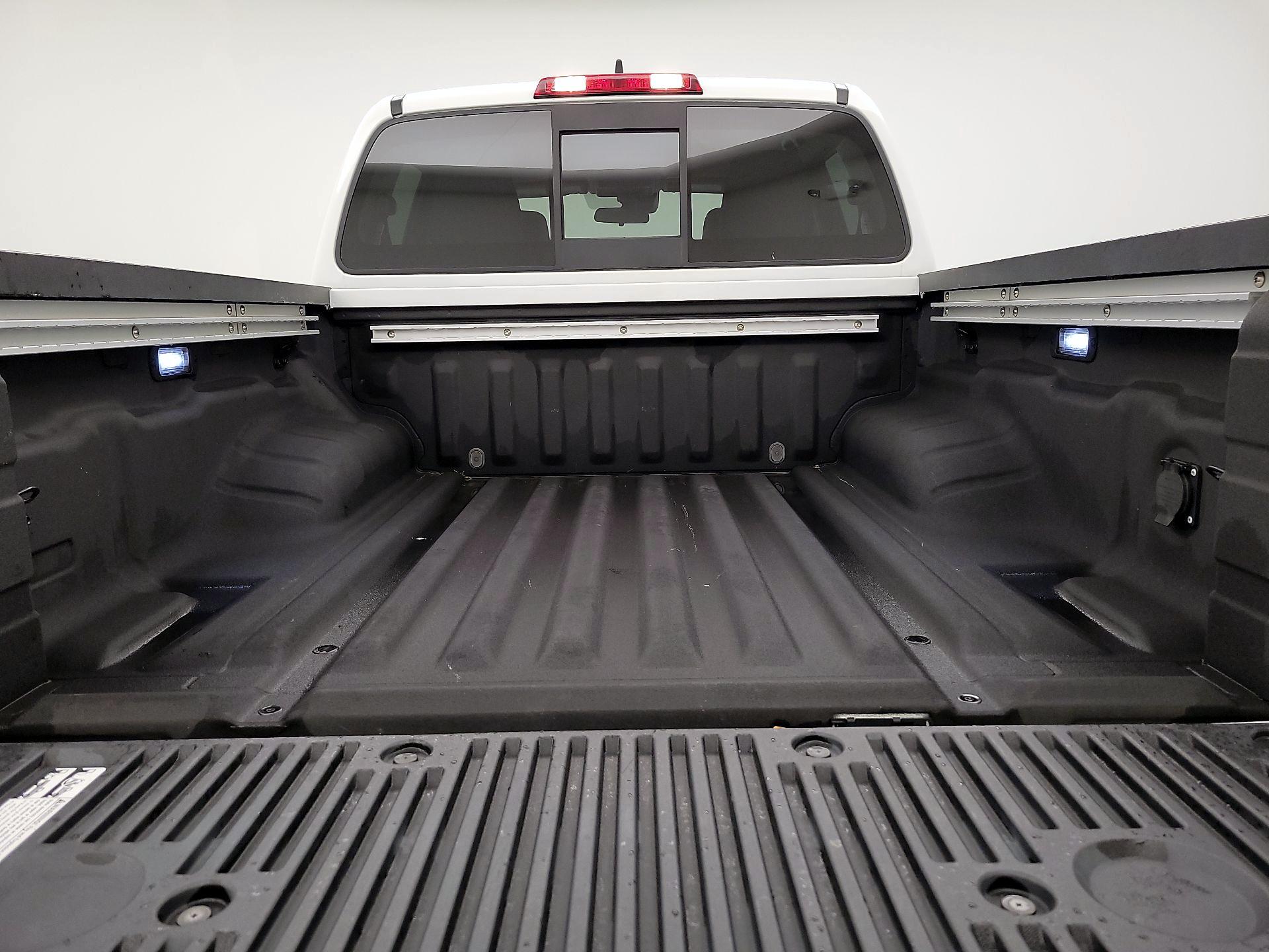 Thumbnail: 2022 Nissan Frontier - 20