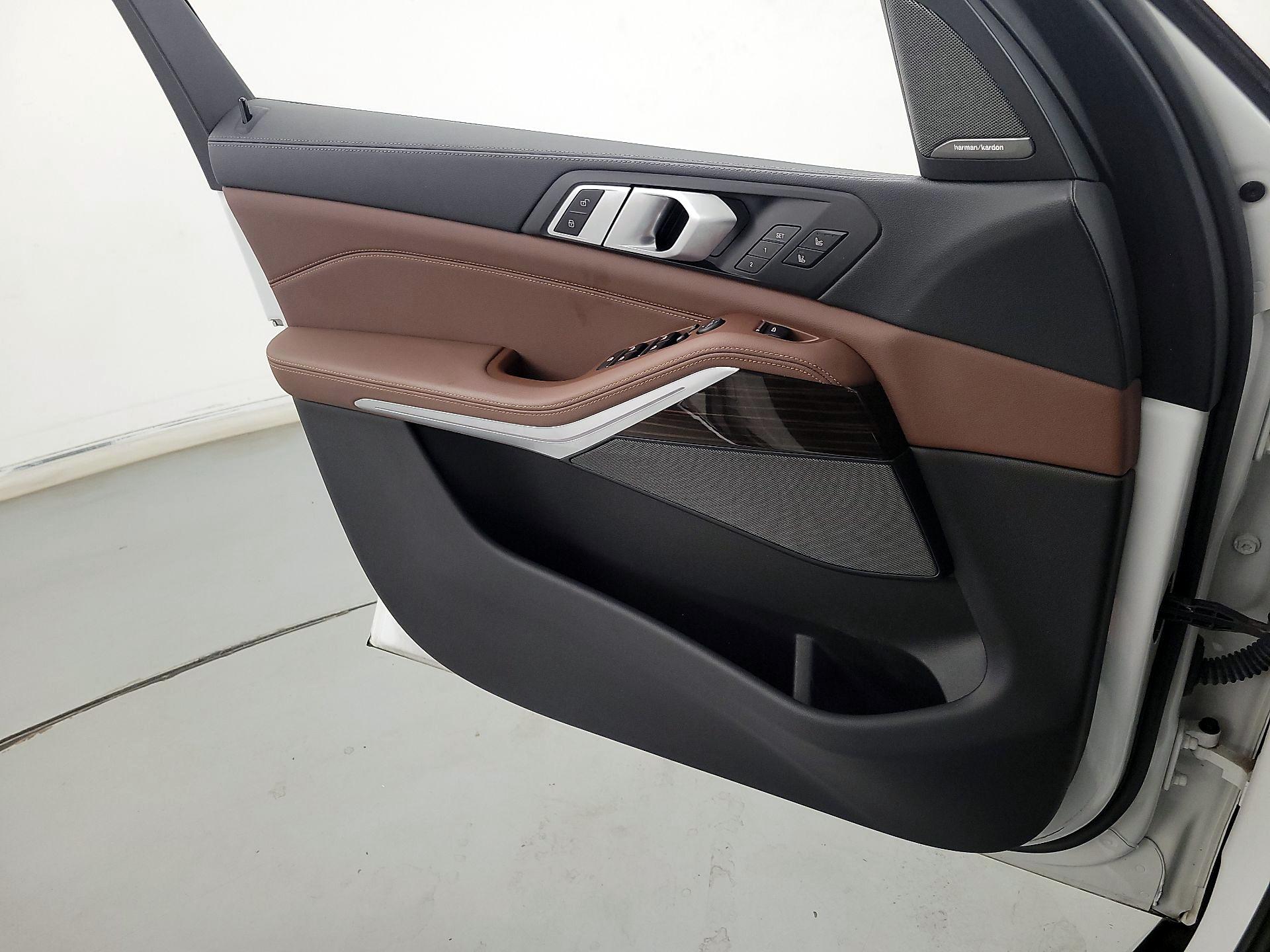 Thumbnail: 2020 BMW X5 - 12