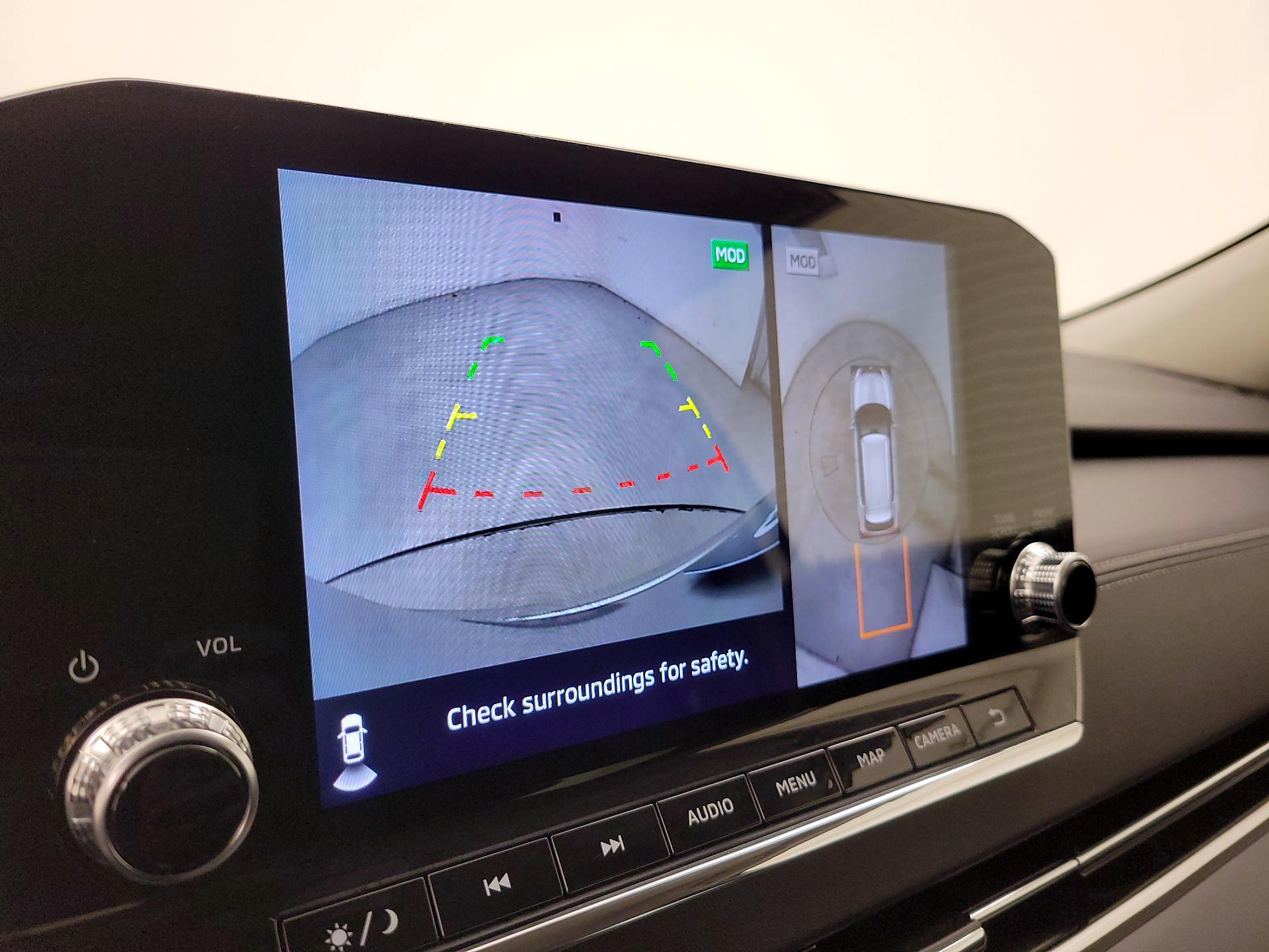 Thumbnail: 2023 Mitsubishi Outlander - 15