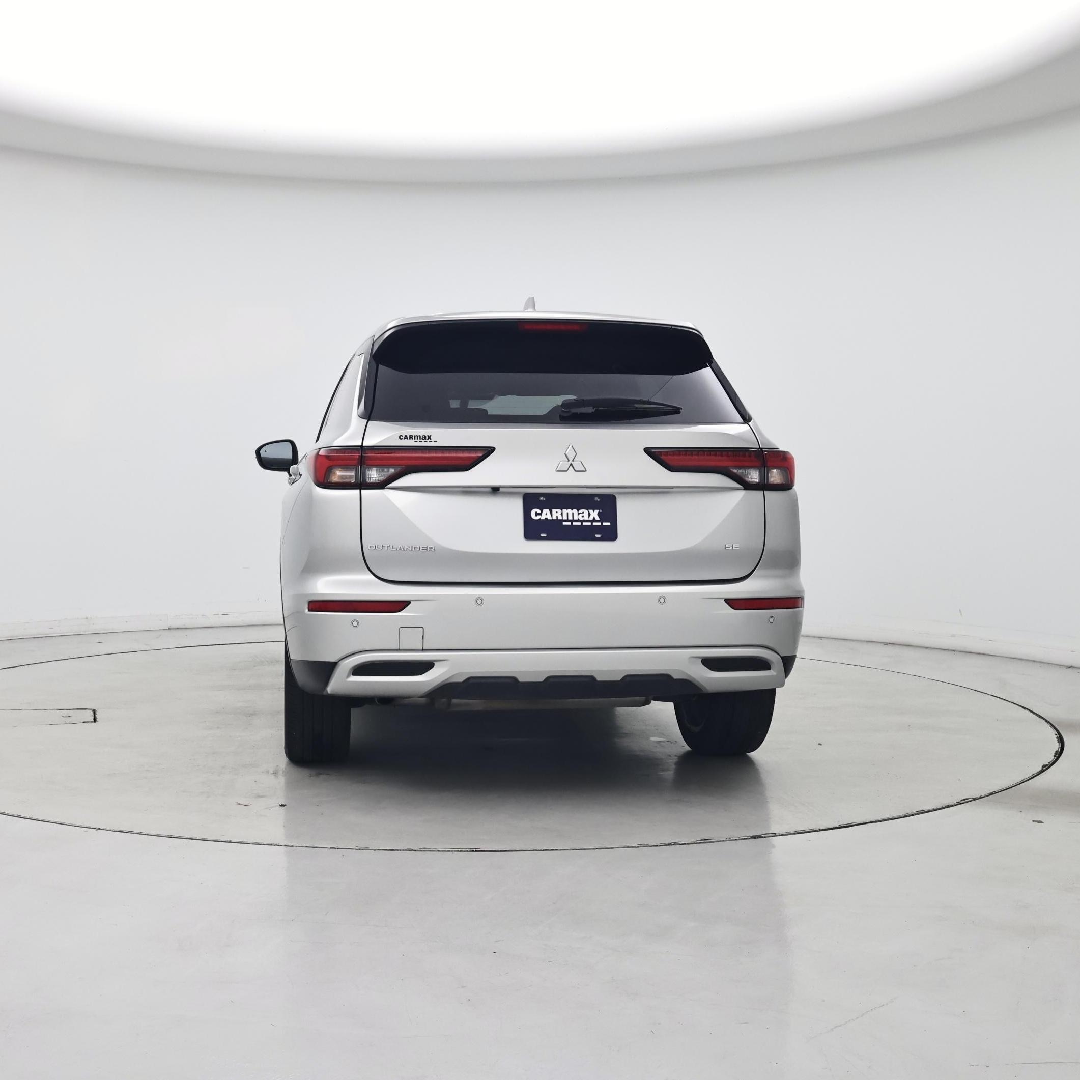 Thumbnail: 2023 Mitsubishi Outlander - 6