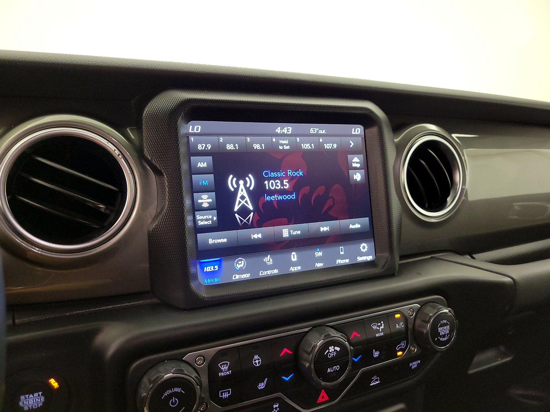 Thumbnail: 2022 Jeep Wrangler - 16