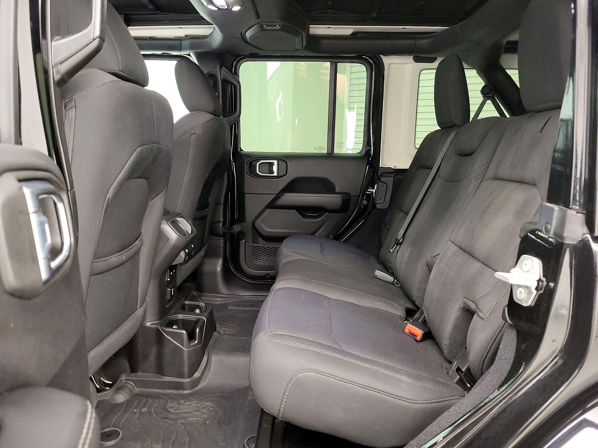 Thumbnail: 2022 Jeep Wrangler - 20