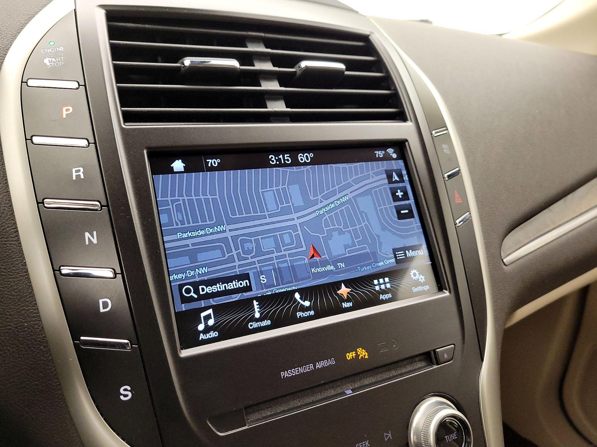 Thumbnail: 2017 Lincoln MKC - 14