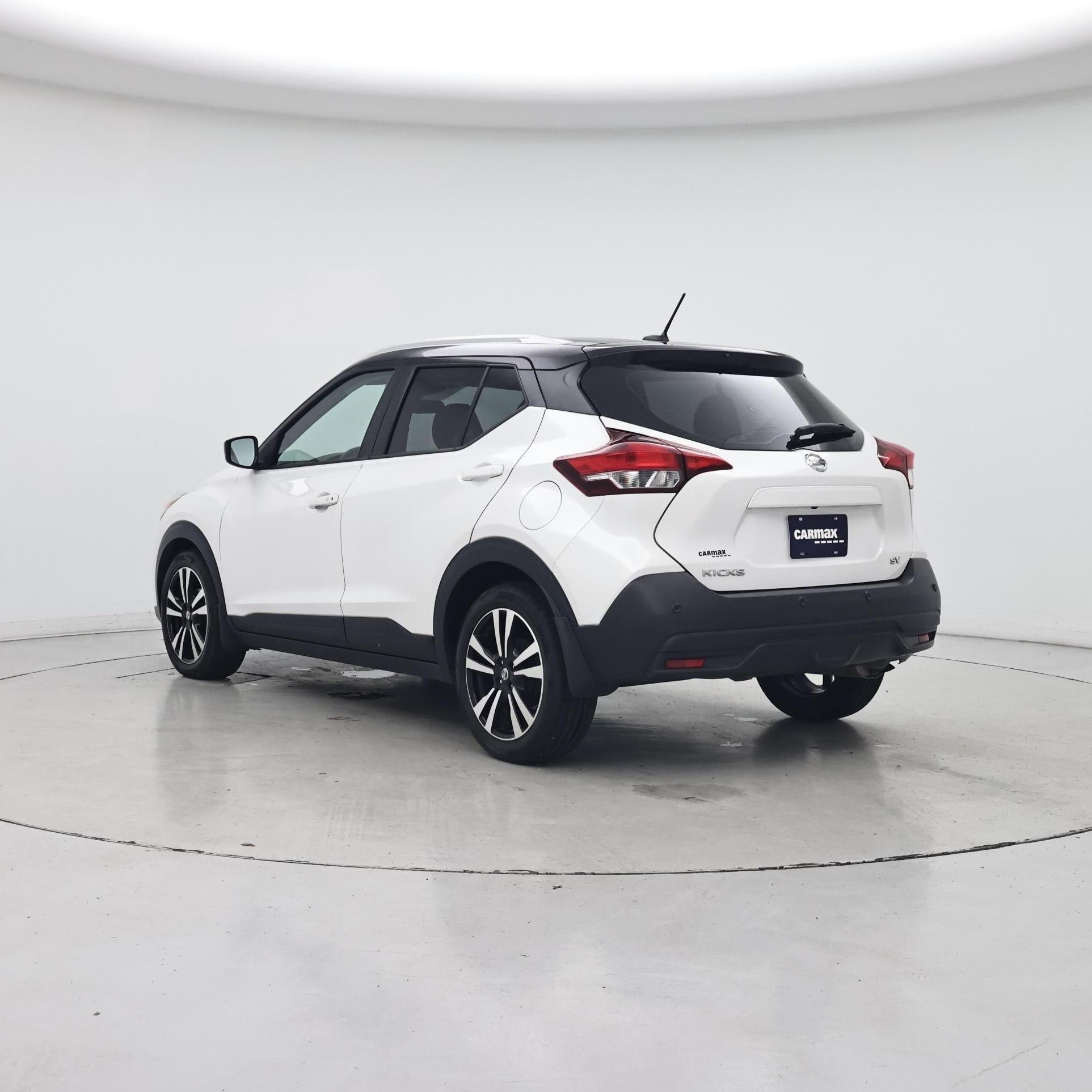 Thumbnail: 2020 Nissan Kicks - 2