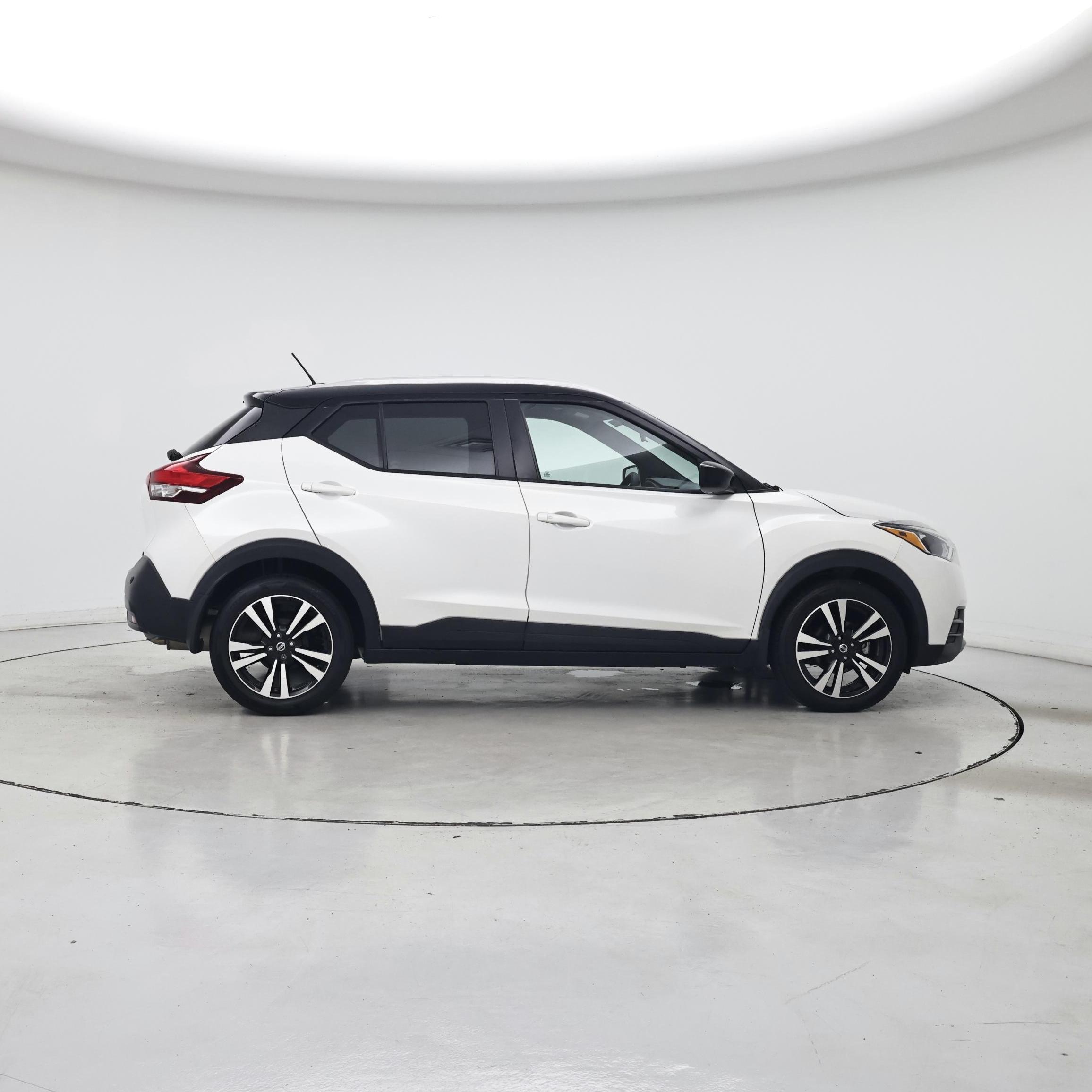 Thumbnail: 2020 Nissan Kicks - 7