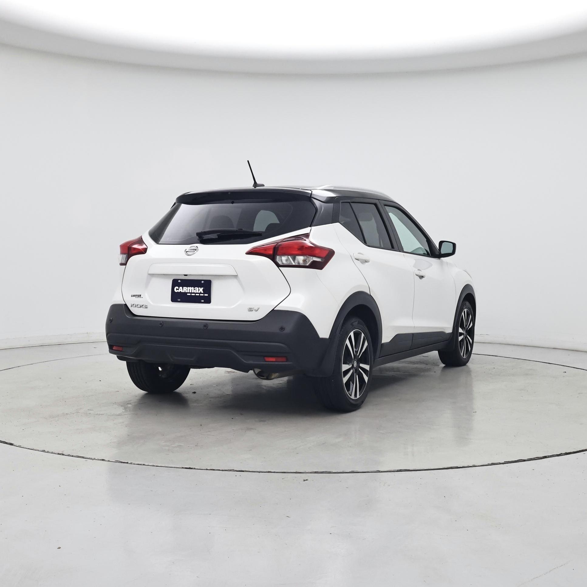 Thumbnail: 2020 Nissan Kicks - 8