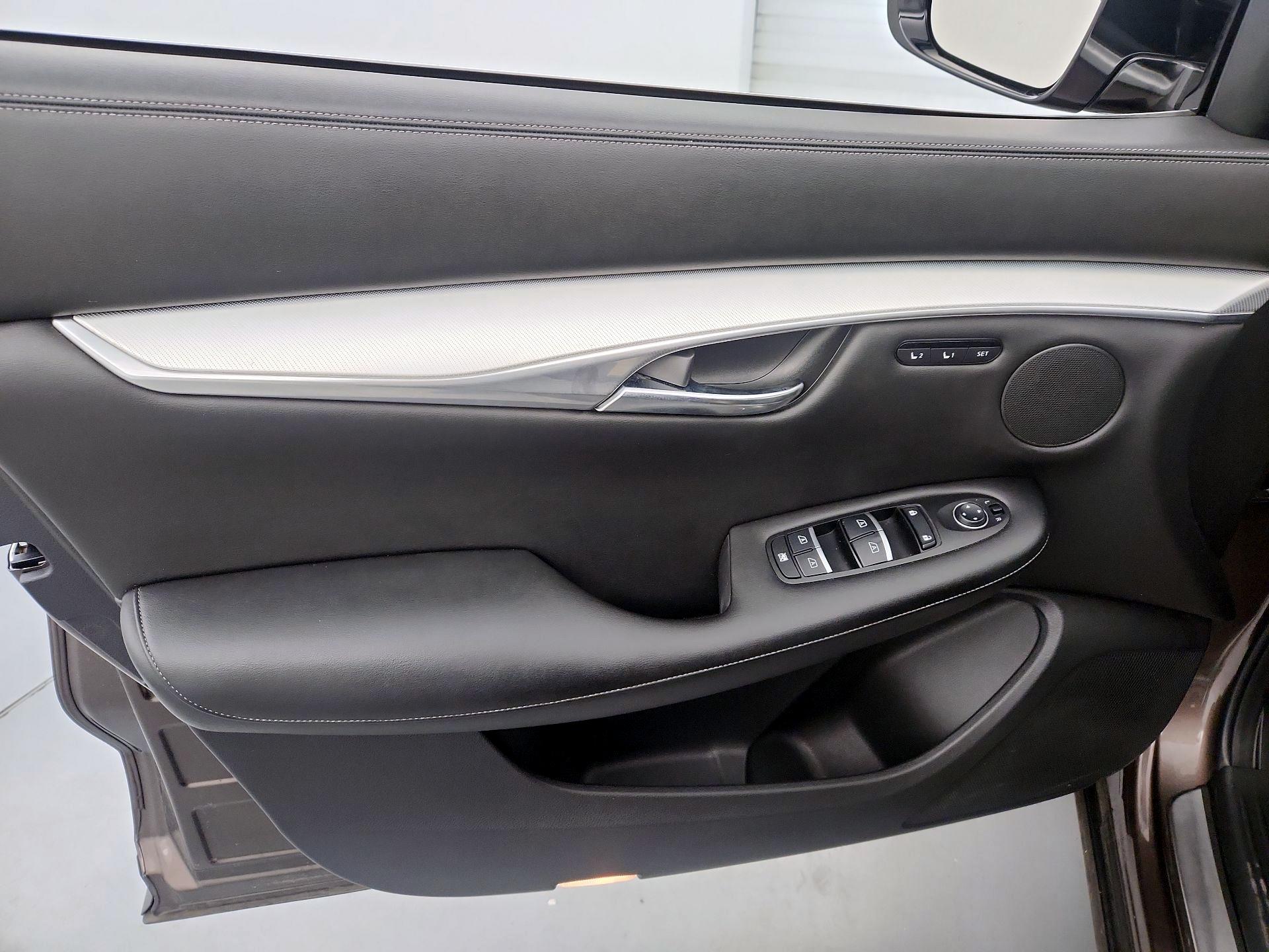 Thumbnail: 2019 INFINITI QX50 - 12