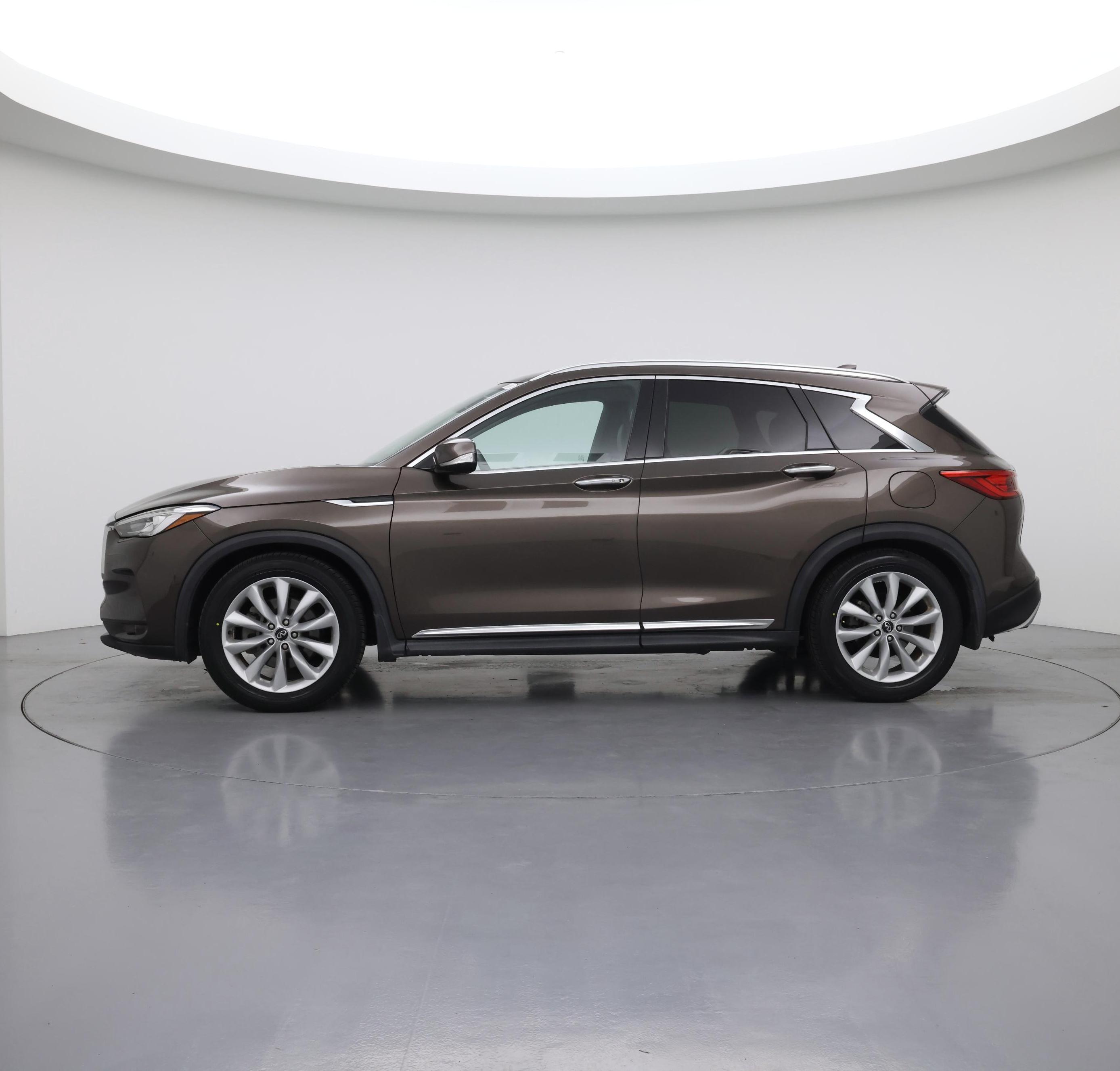 Thumbnail: 2019 INFINITI QX50 - 3