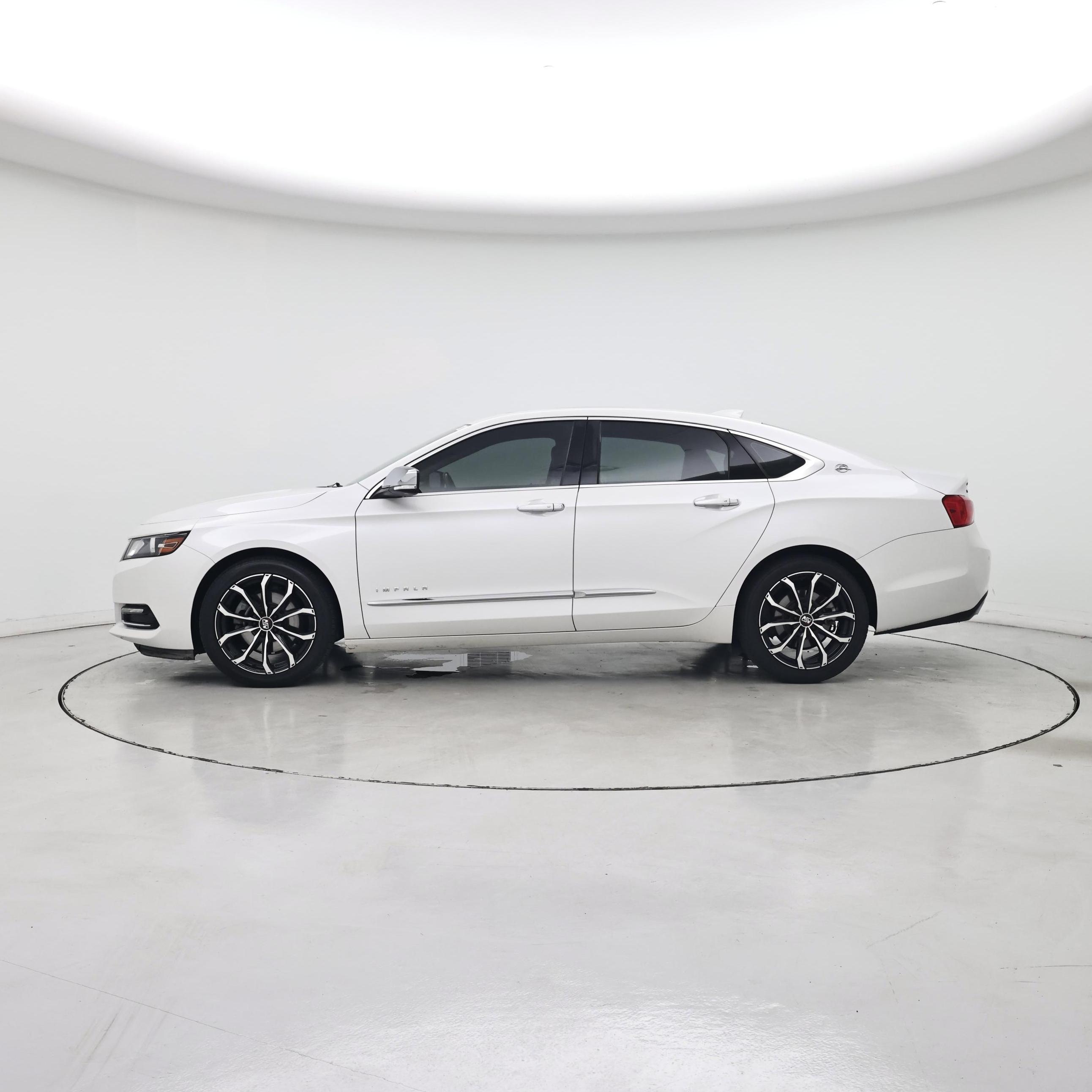 Thumbnail: 2018 Chevrolet Impala - 3