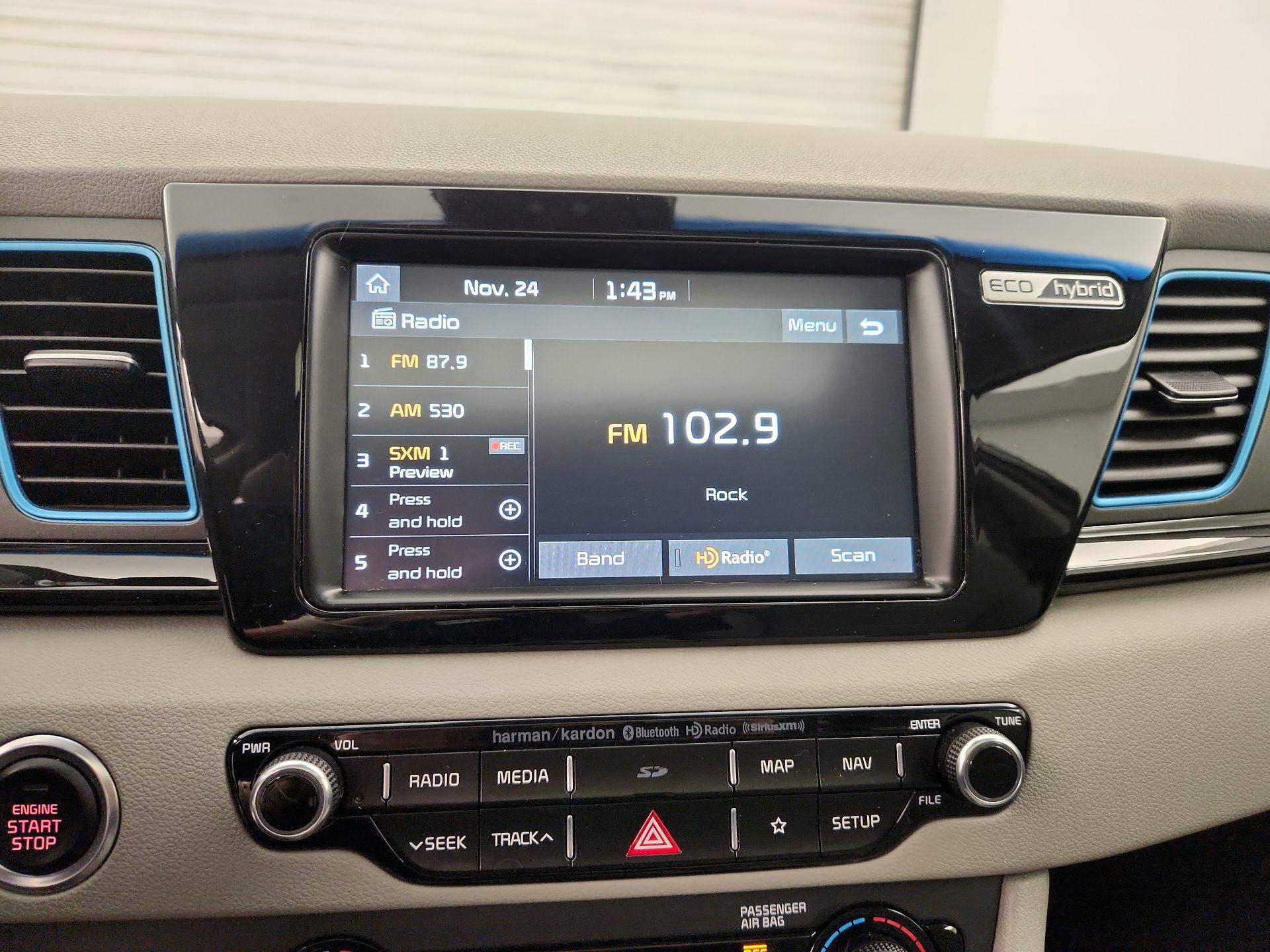 Thumbnail: 2019 Kia Niro - 15