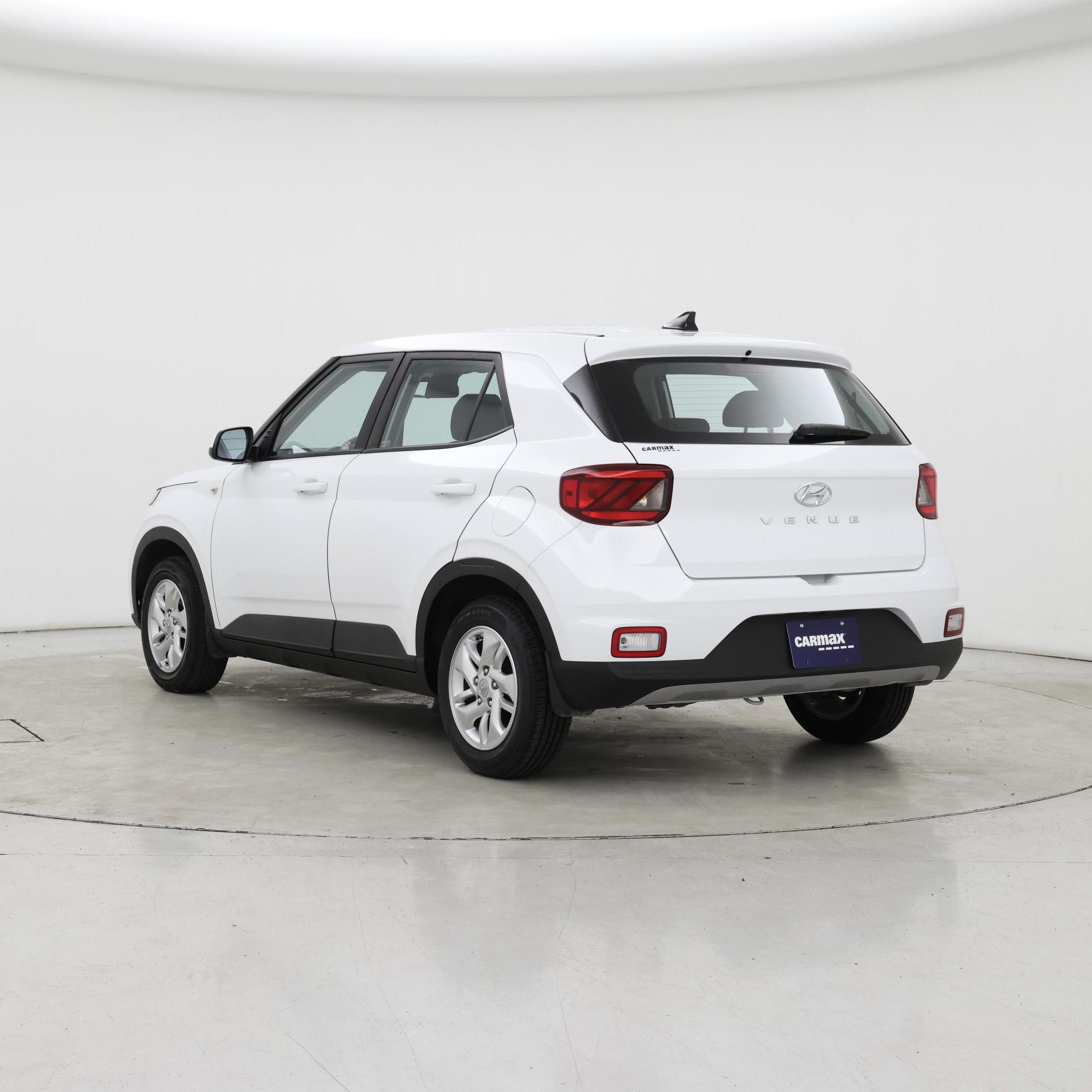 Thumbnail: 2022 Hyundai Venue - 2