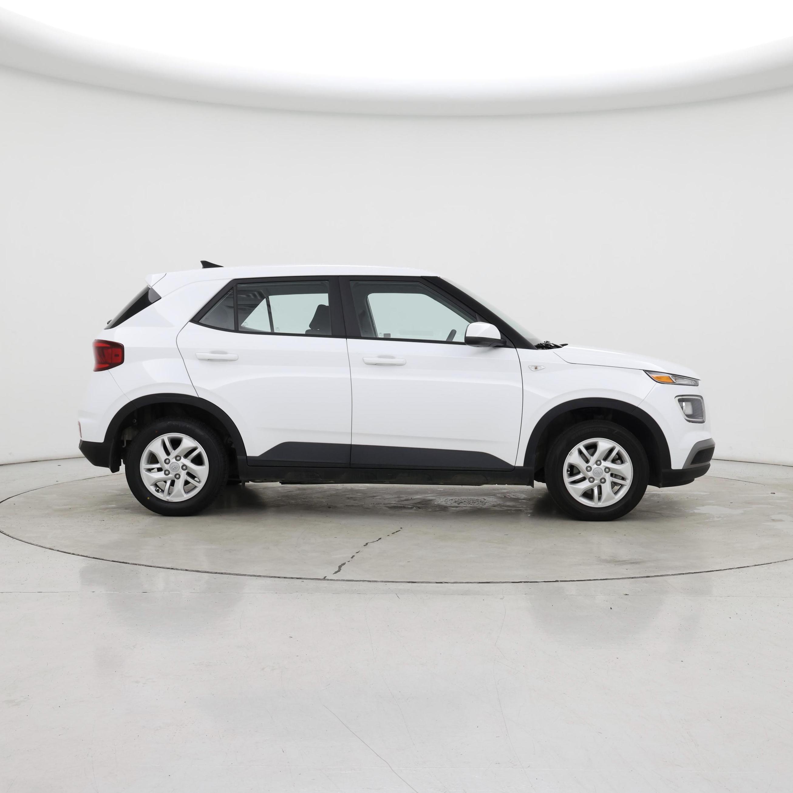 Thumbnail: 2022 Hyundai Venue - 7