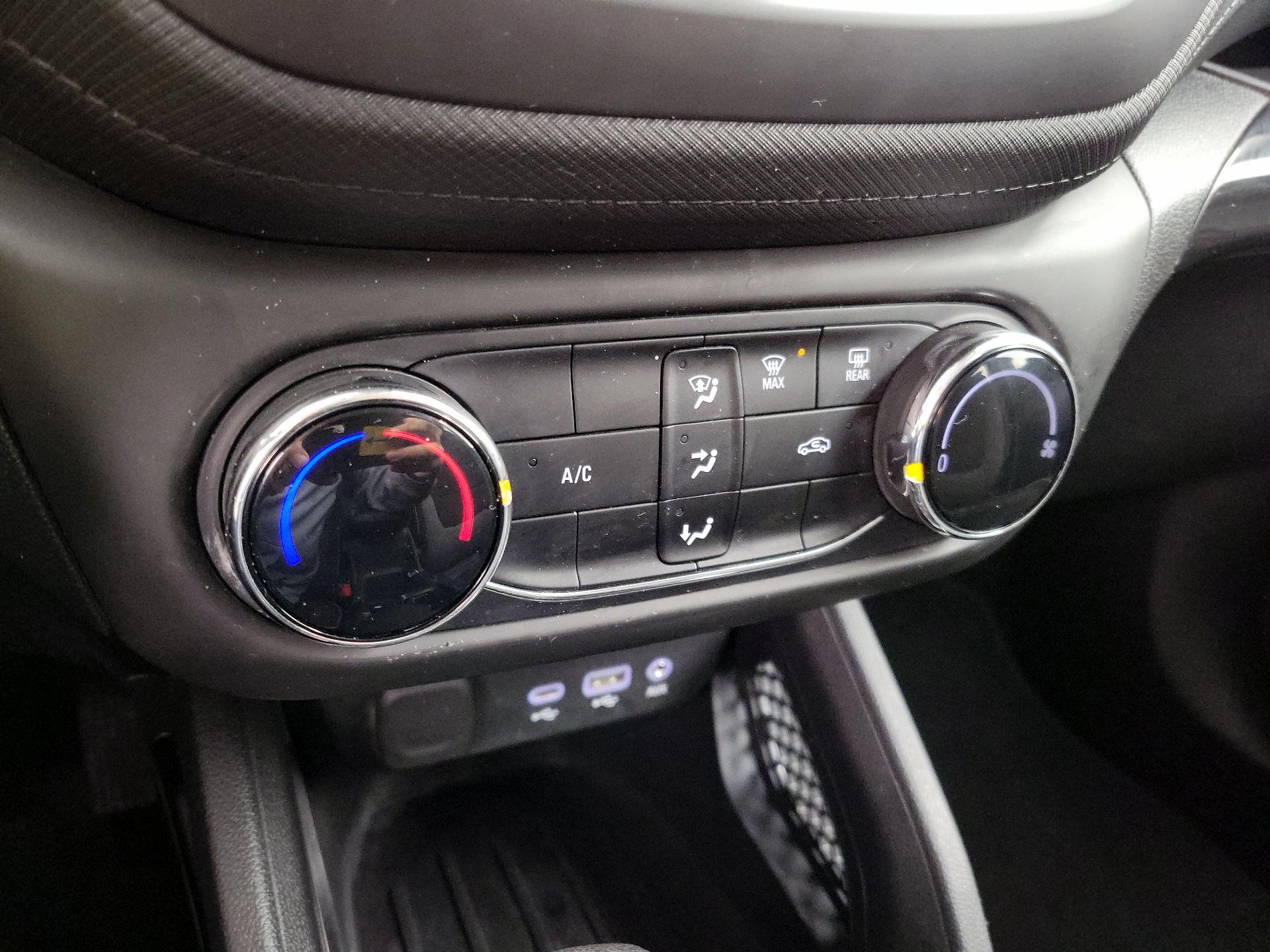 Thumbnail: 2023 Chevrolet TrailBlazer - 16