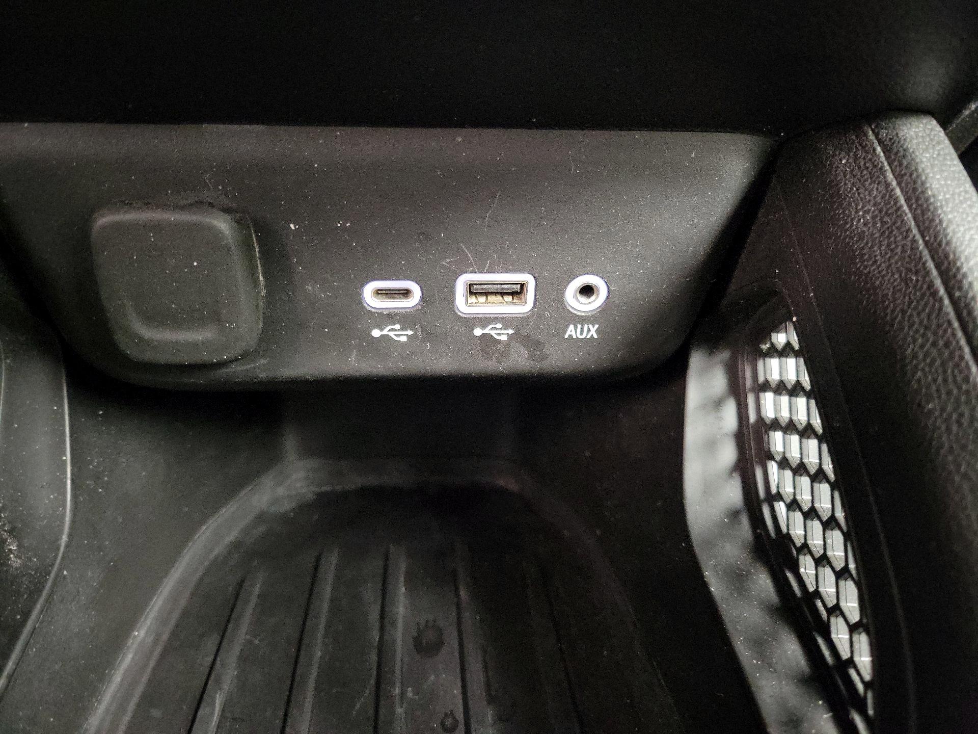 Thumbnail: 2023 Chevrolet TrailBlazer - 18