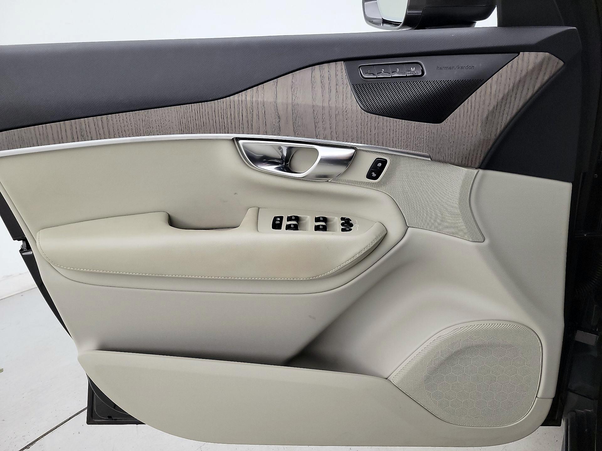 Thumbnail: 2023 Volvo XC90 - 12