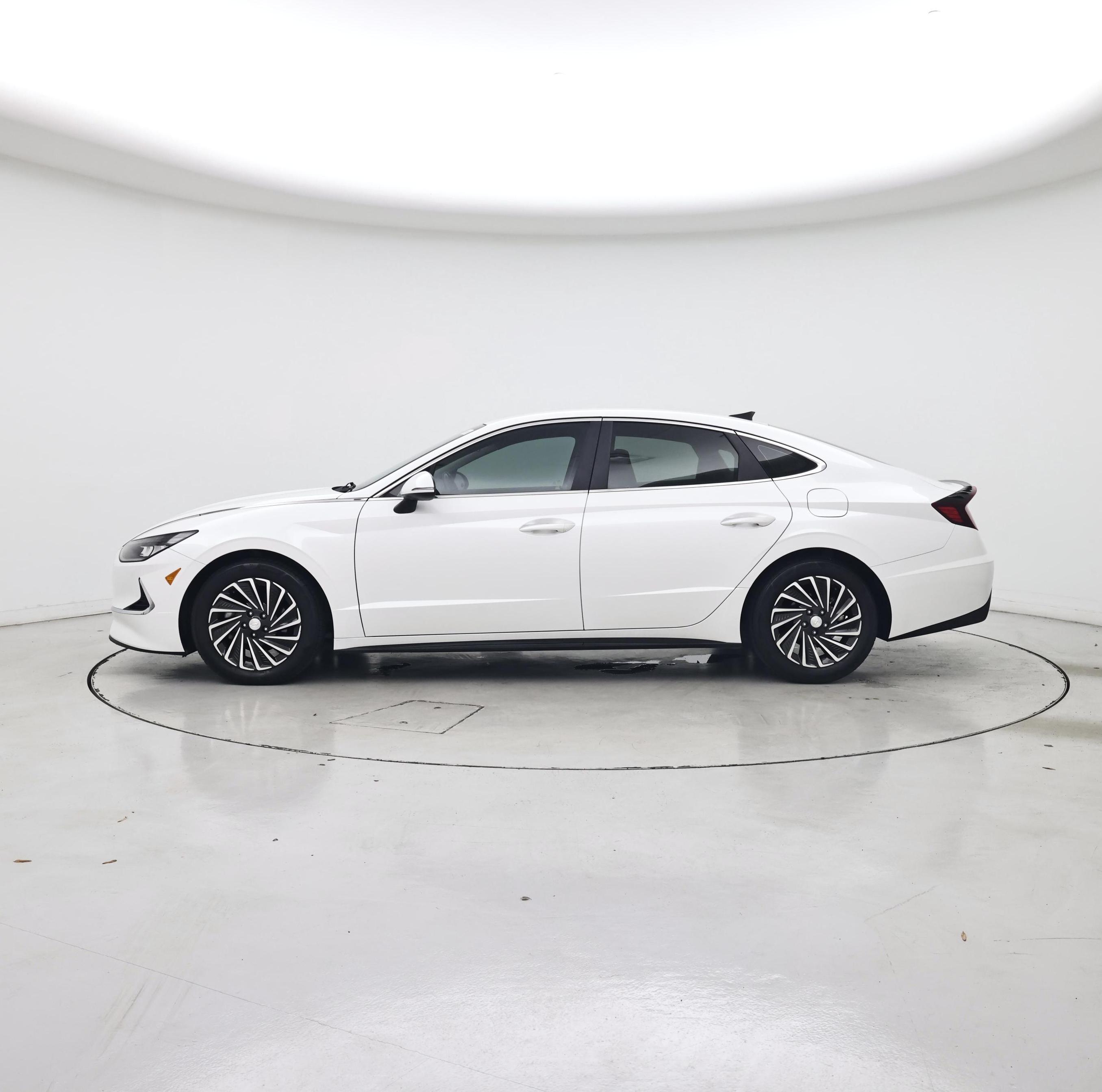 Thumbnail: 2021 Hyundai Sonata - 3