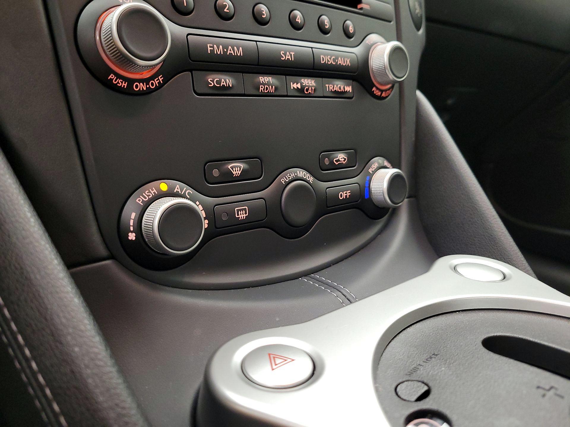 Thumbnail: 2014 Nissan Z - 17