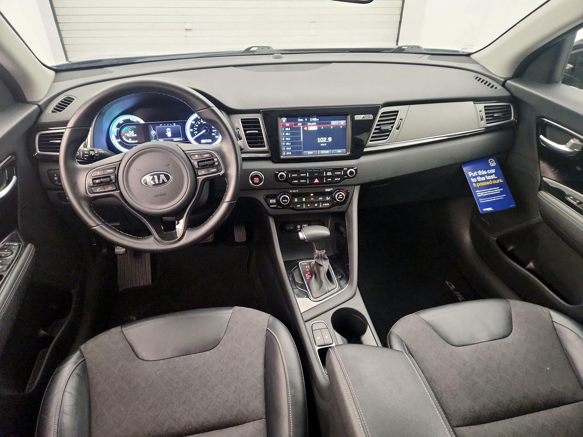 Thumbnail: 2017 Kia Niro - 9