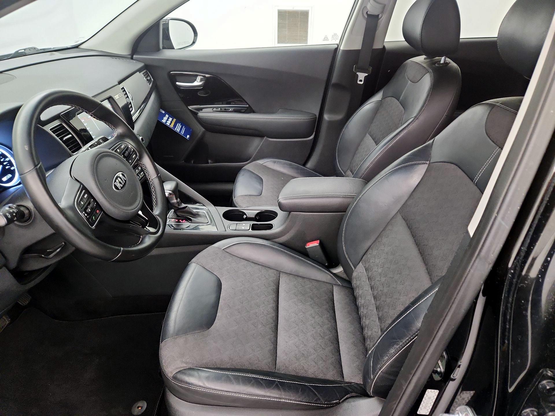 Thumbnail: 2017 Kia Niro - 11