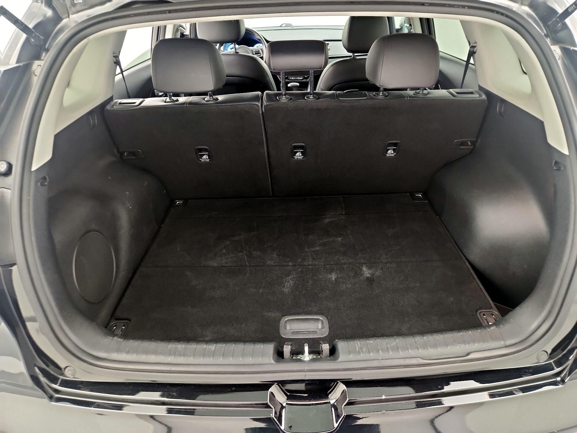 Thumbnail: 2017 Kia Niro - 19