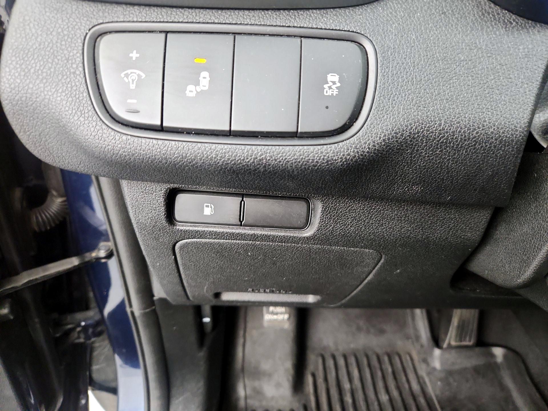 Thumbnail: 2019 Kia Sorento - 13