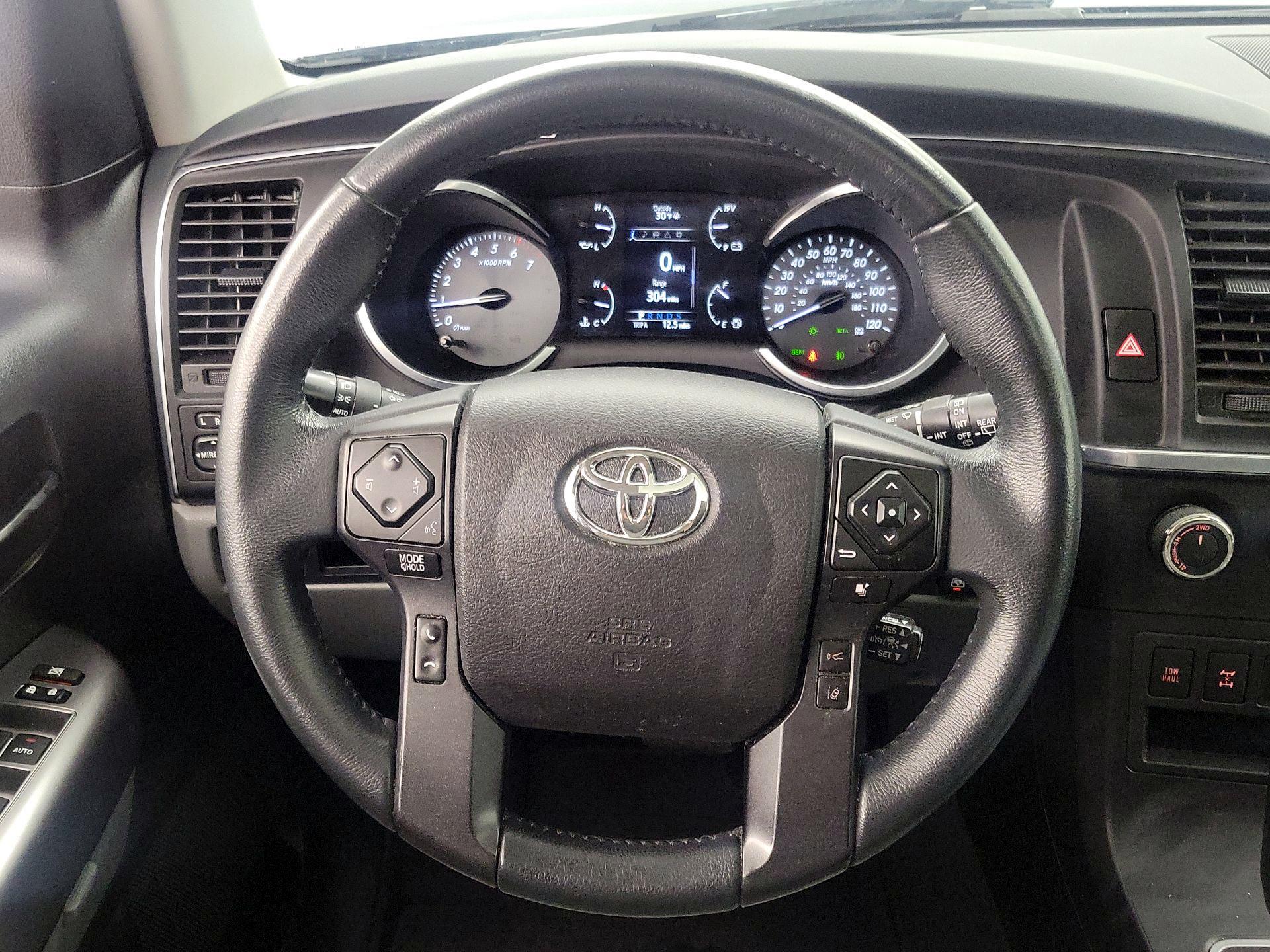 Thumbnail: 2022 Toyota Sequoia - 10