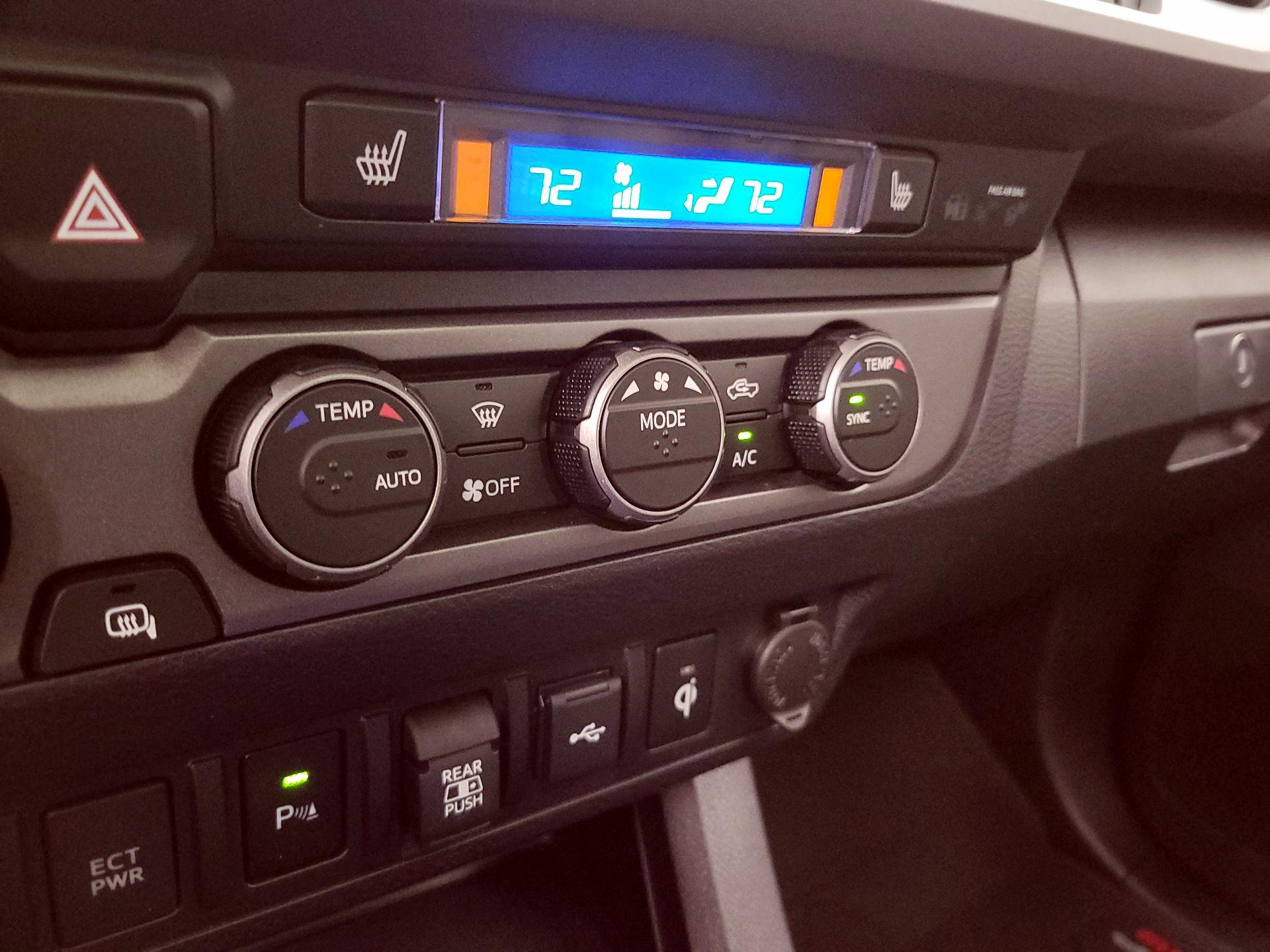 Thumbnail: 2023 Toyota Tacoma - 17