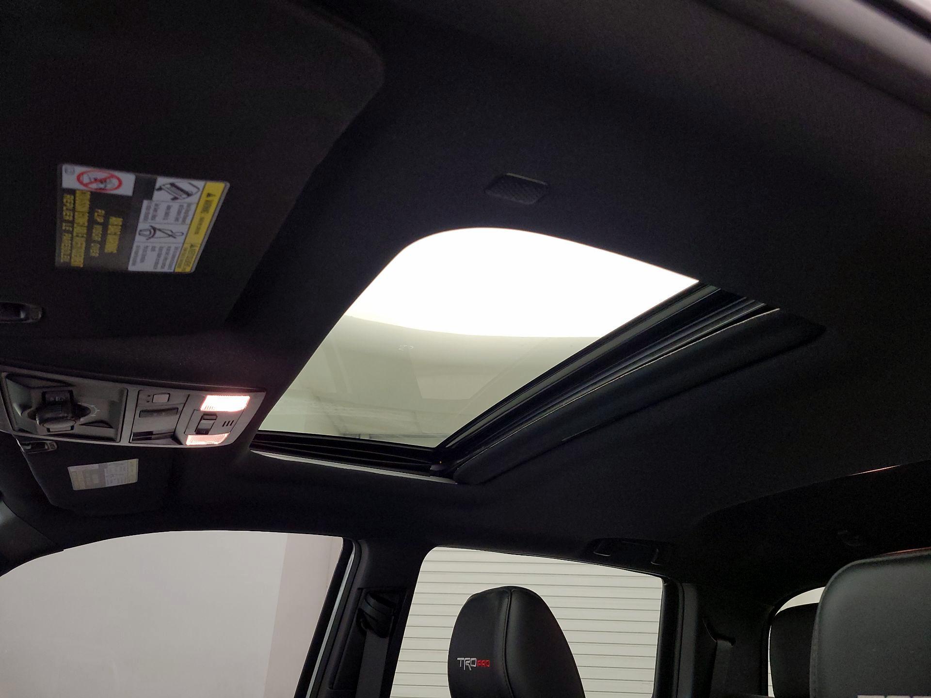 Thumbnail: 2023 Toyota Tacoma - 20