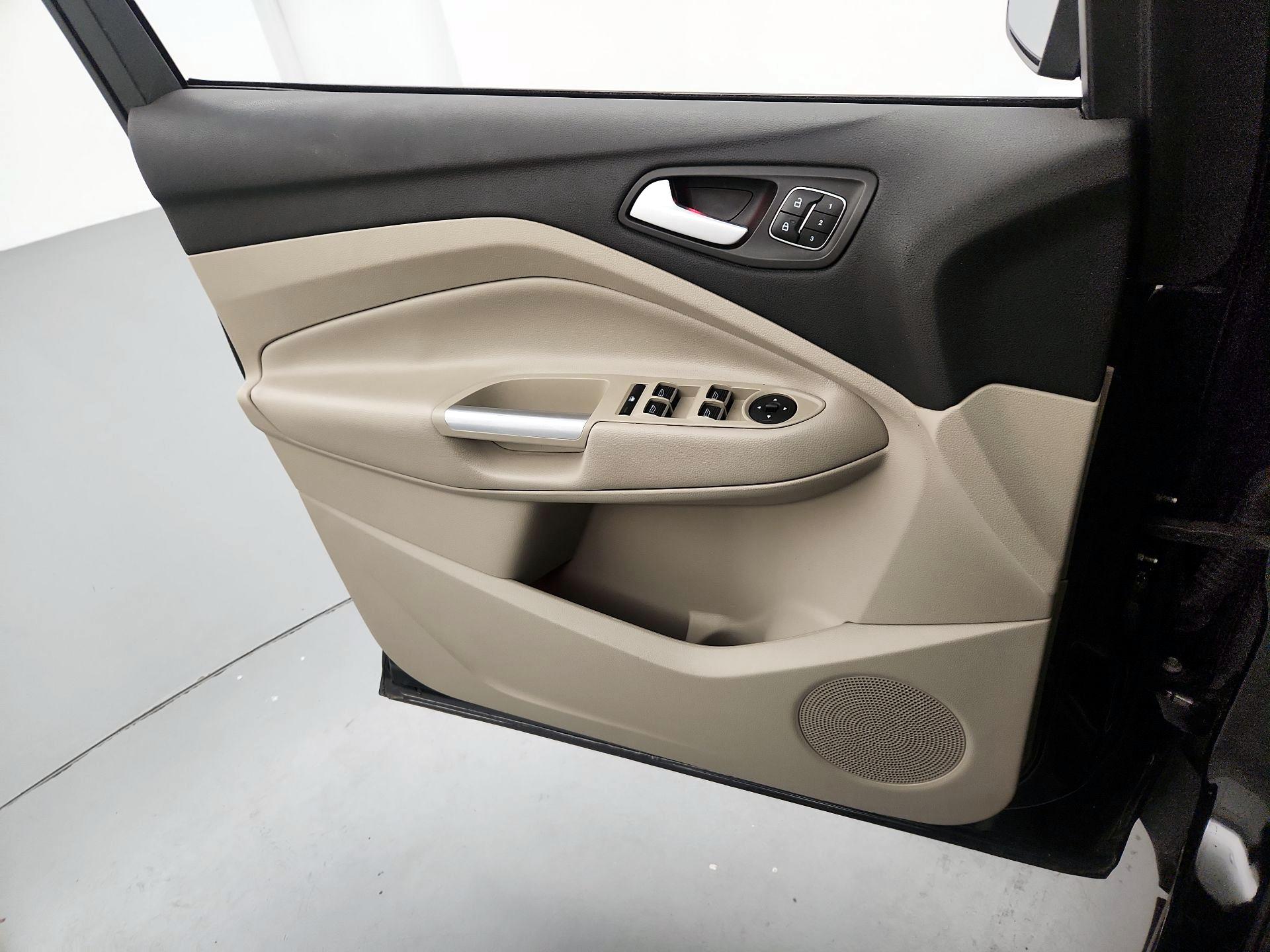 Thumbnail: 2017 Ford Escape - 12