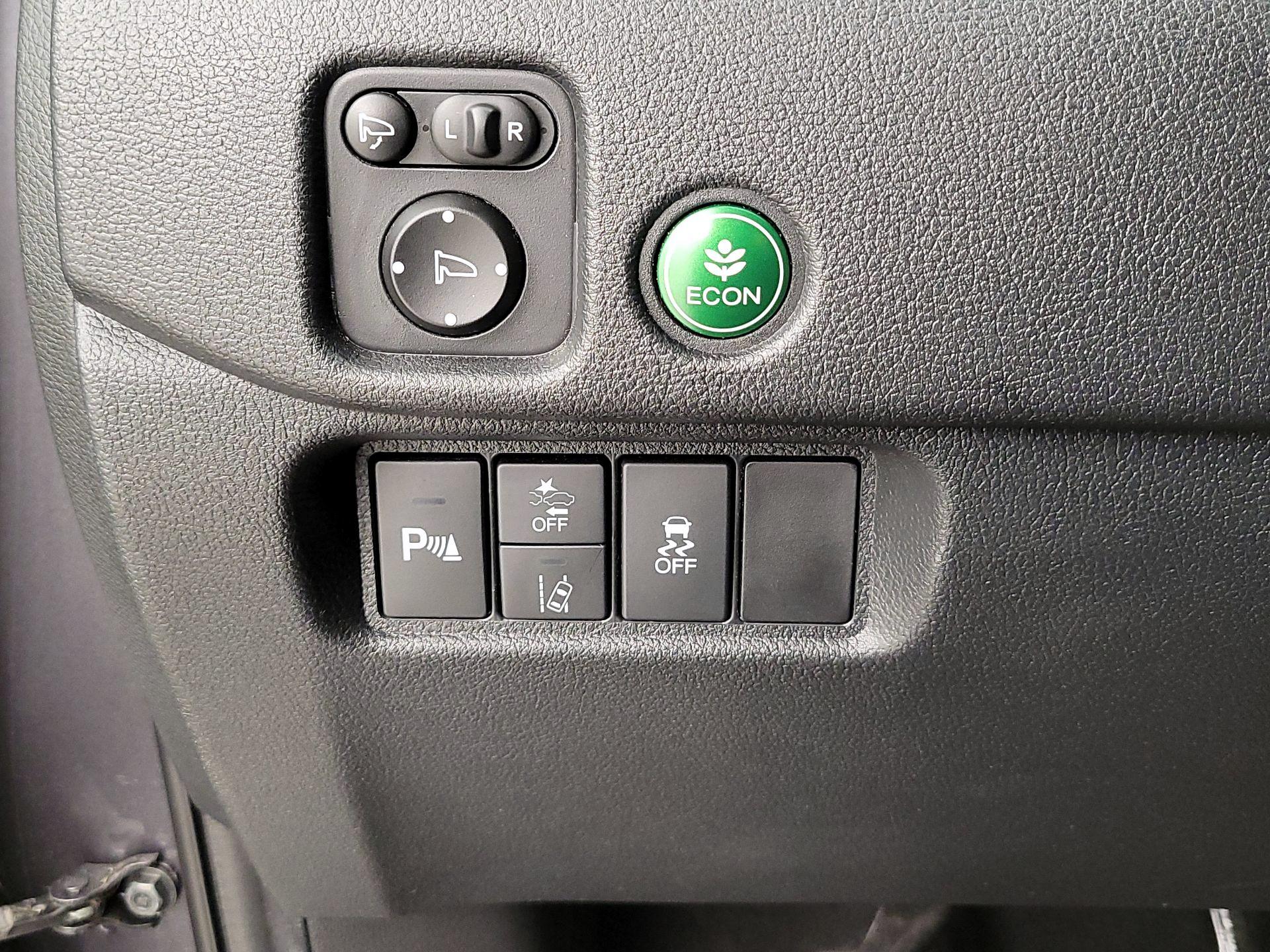 Thumbnail: 2019 Honda Pilot - 13