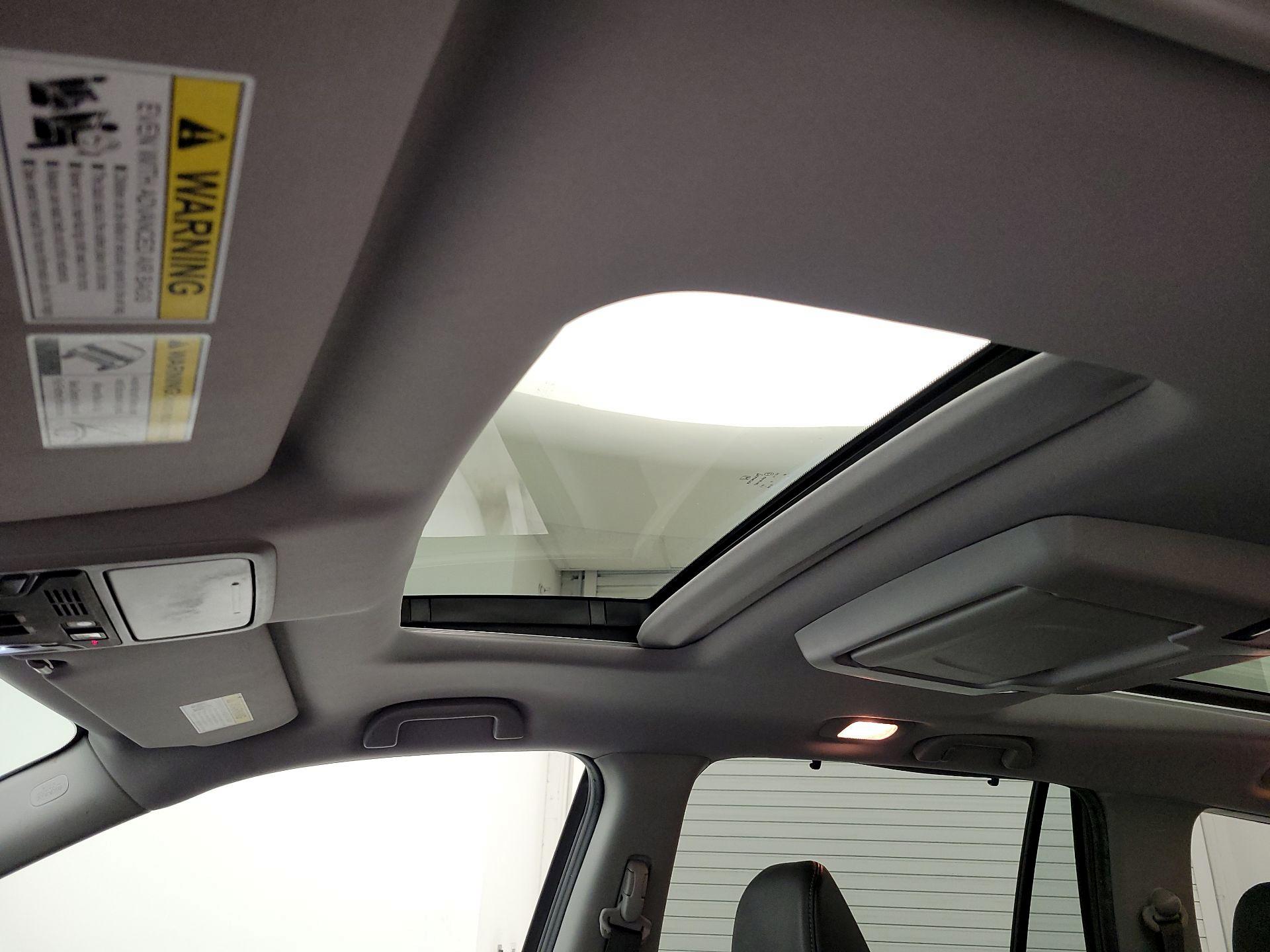 Thumbnail: 2019 Honda Pilot - 20