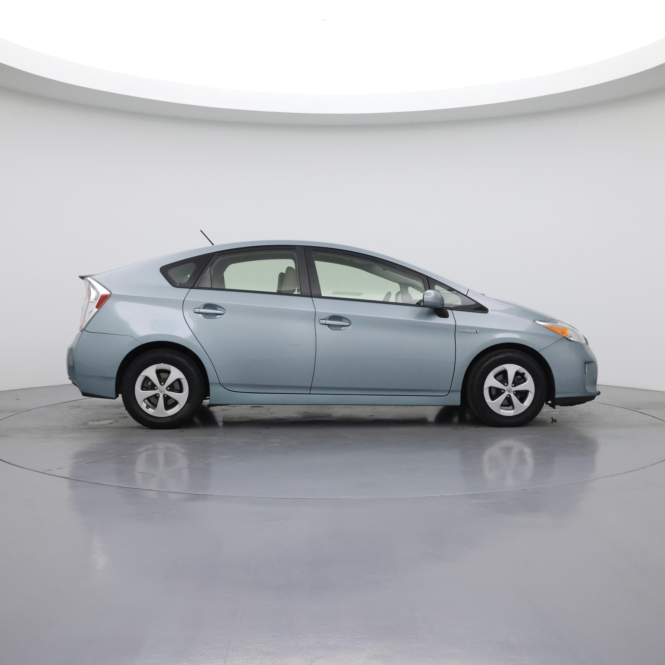 Thumbnail: 2014 Toyota Prius - 7