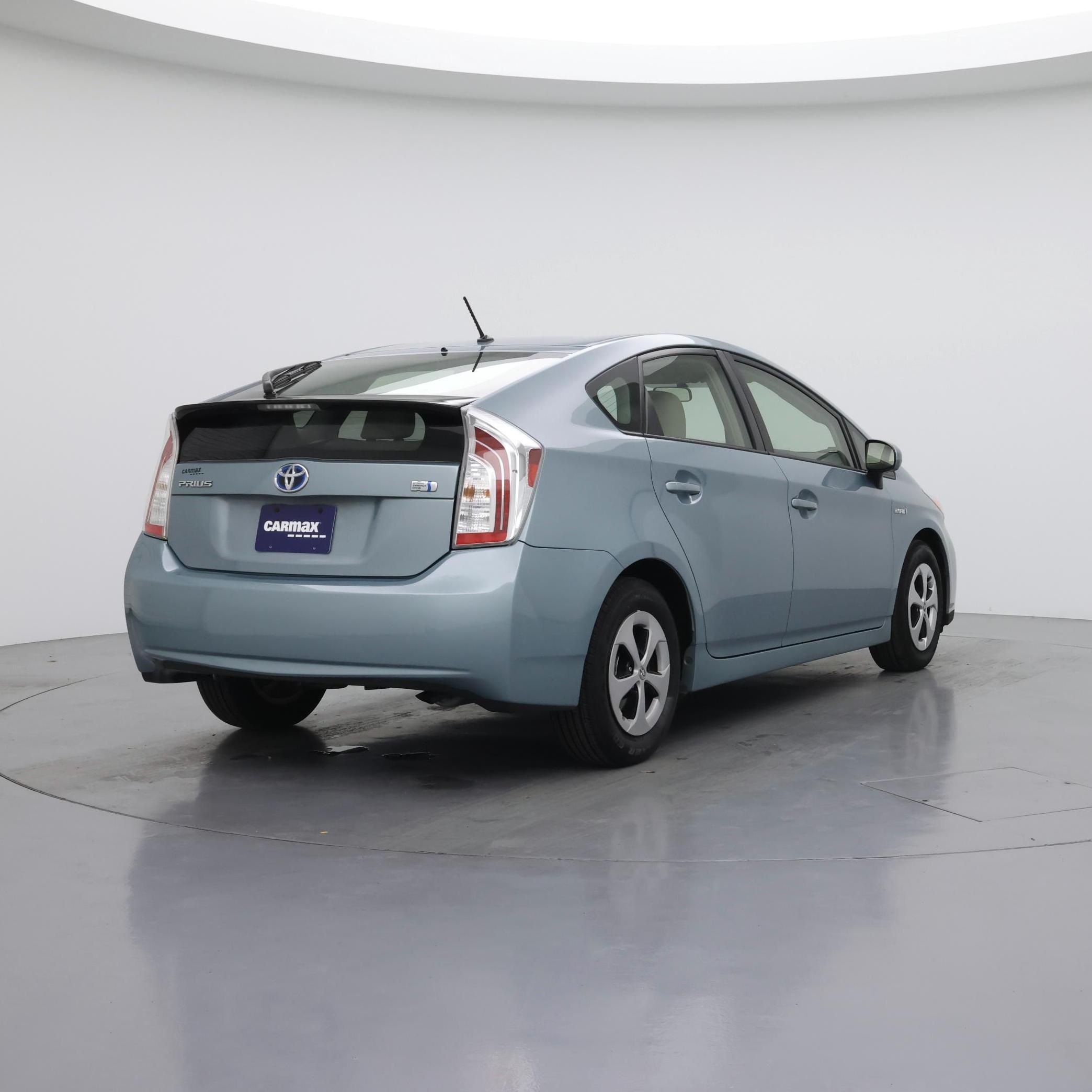 Thumbnail: 2014 Toyota Prius - 8