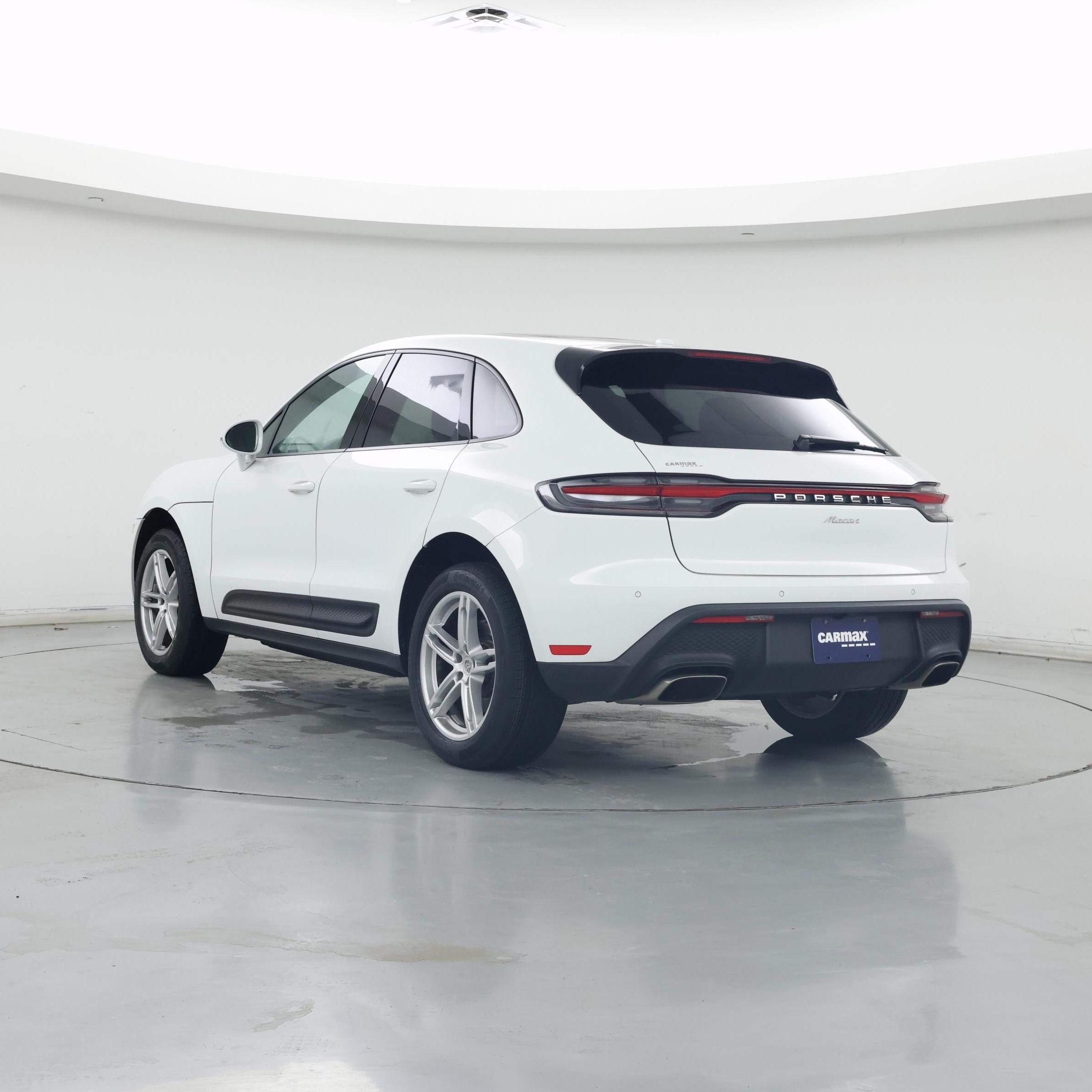 Thumbnail: 2022 Porsche Macan - 2