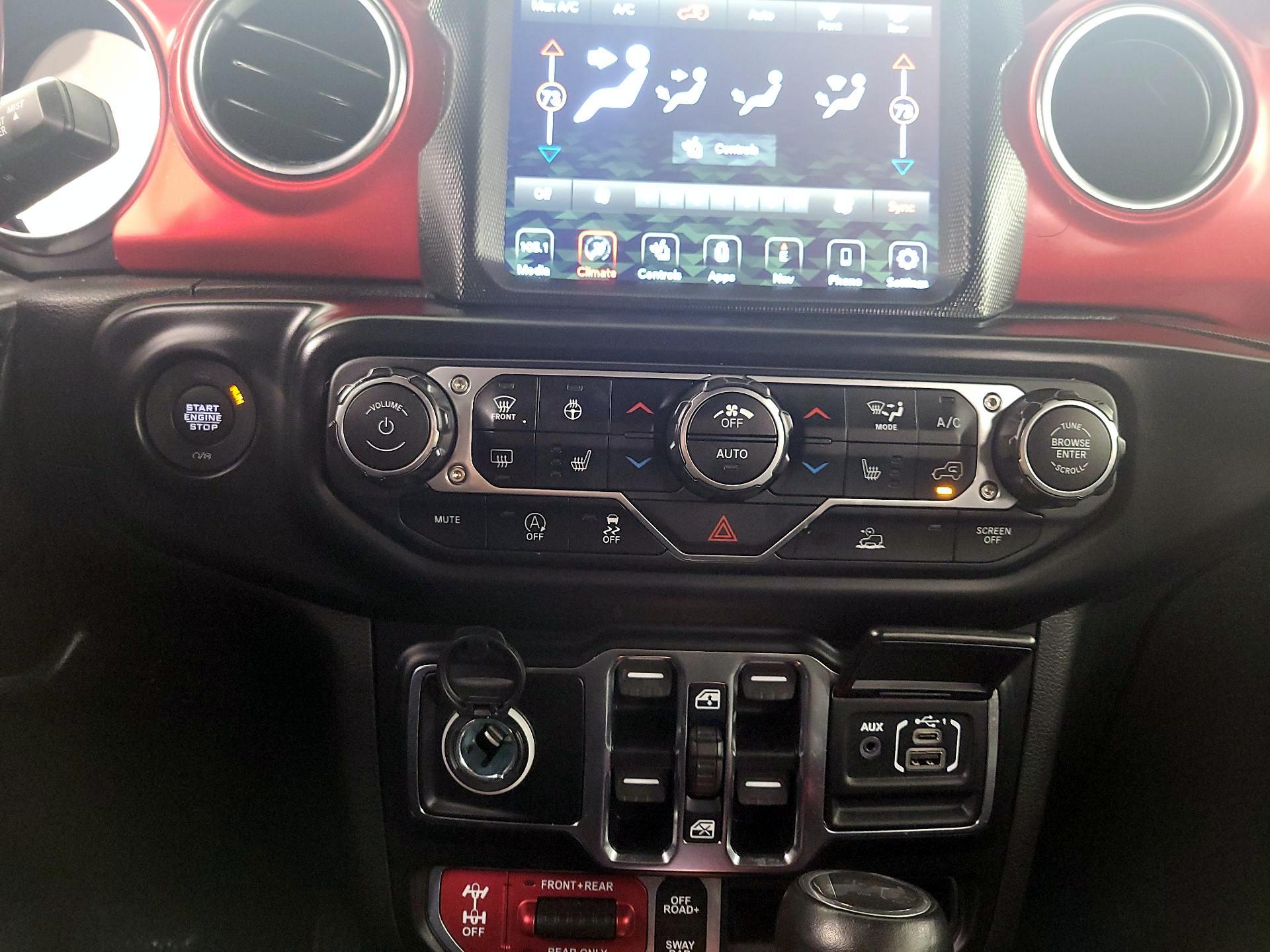 Thumbnail: 2022 Jeep Wrangler - 17